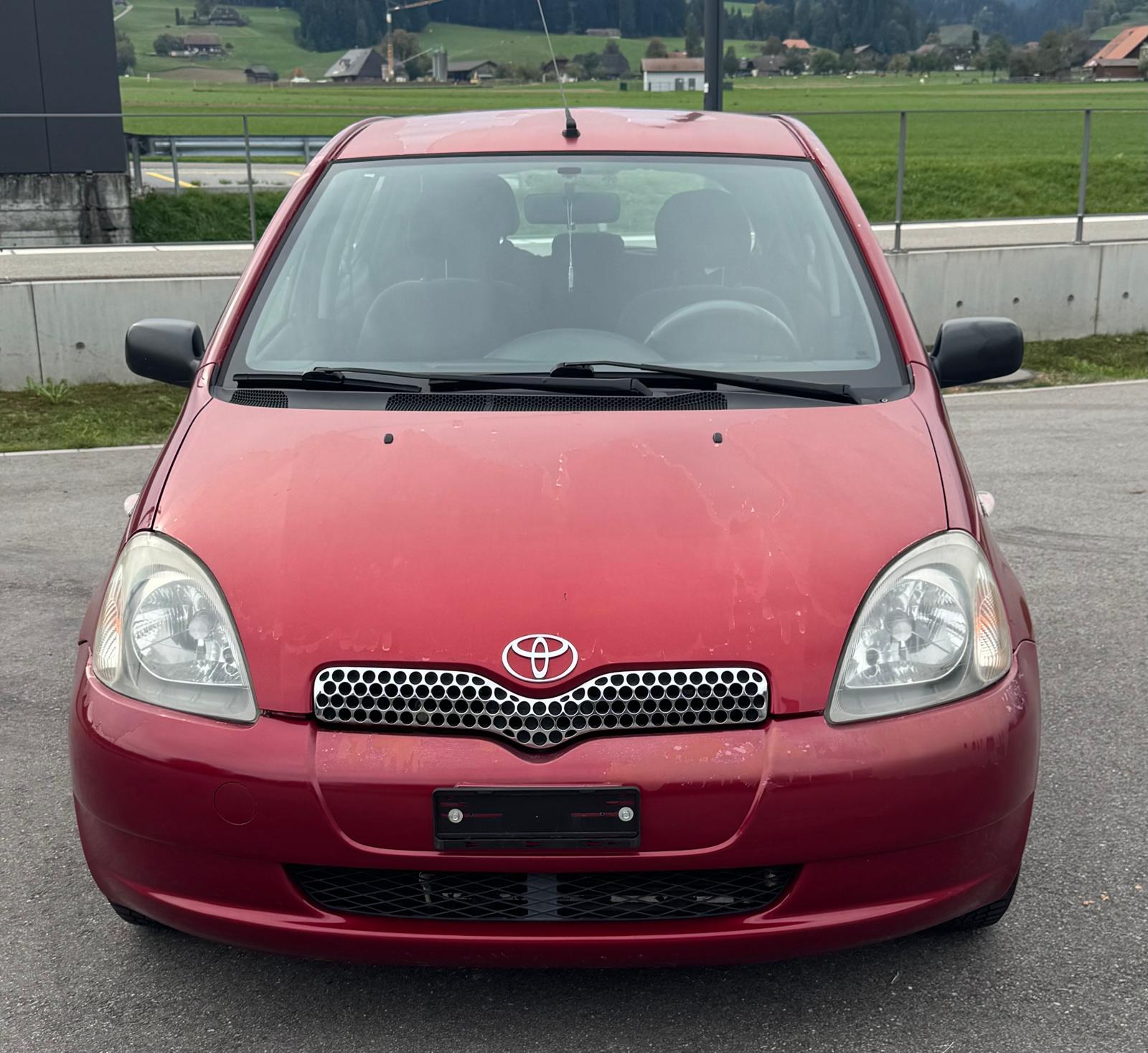 TOYOTA Yaris 1.3 Linea Luna-image-2