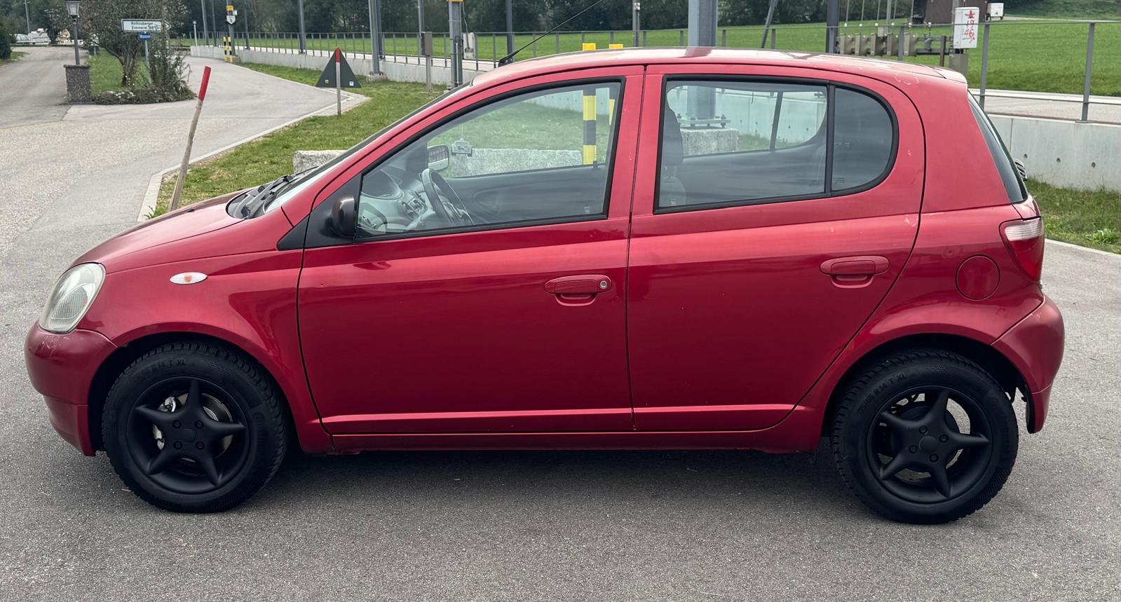 TOYOTA Yaris 1.3 Linea Luna-image-5