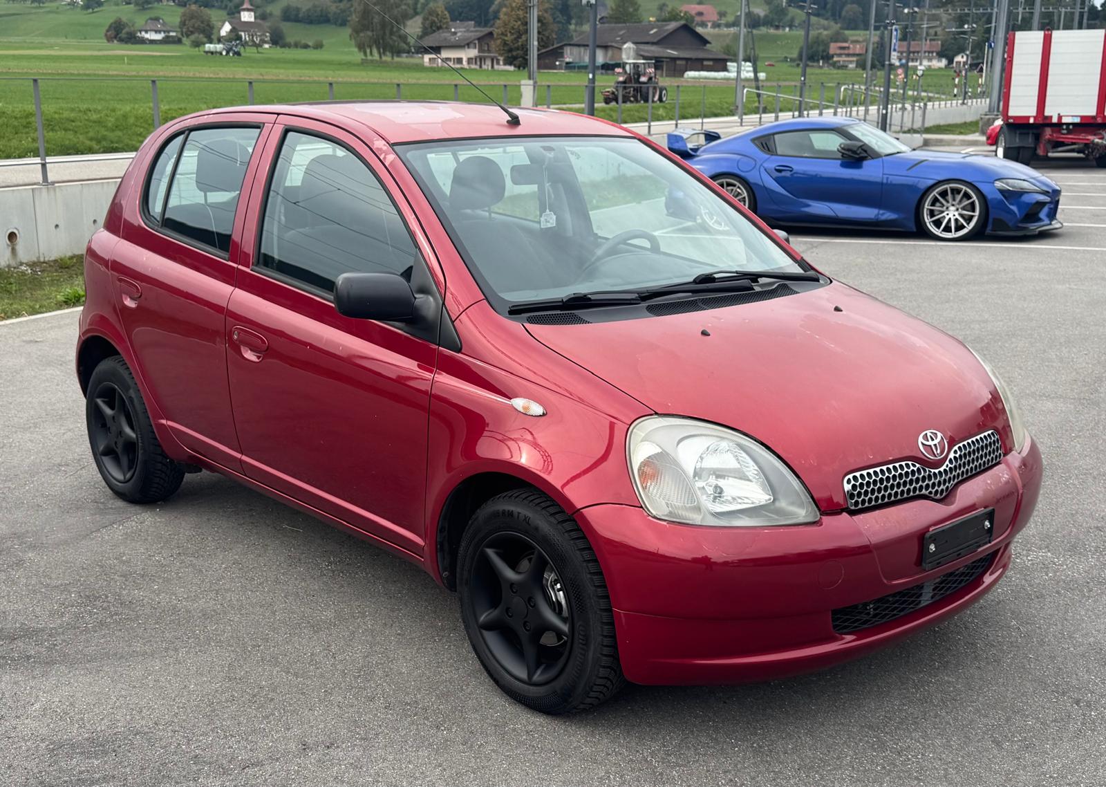 TOYOTA Yaris 1.3 Linea Luna-image-1
