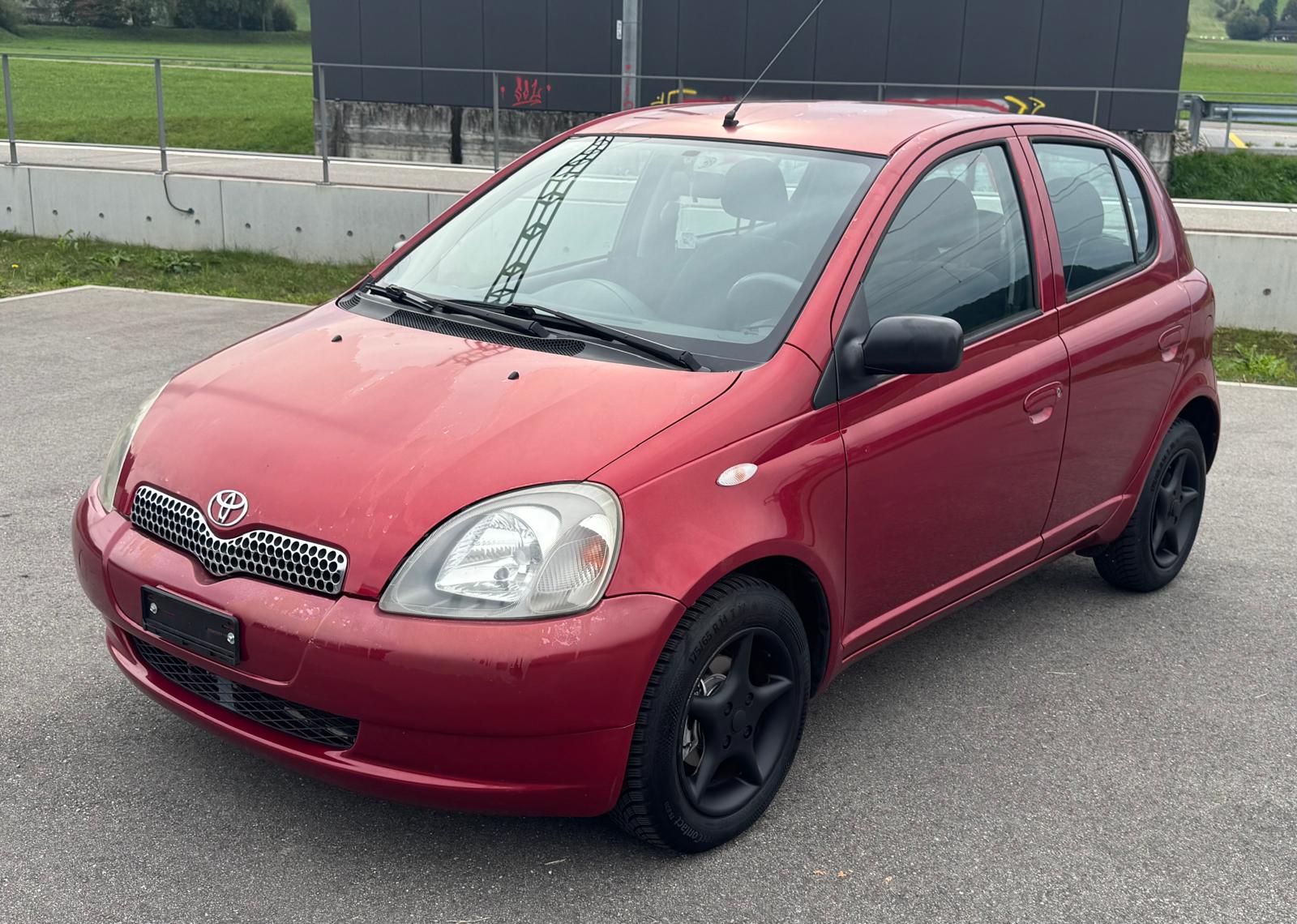 TOYOTA Yaris 1.3 Linea Luna-image-0