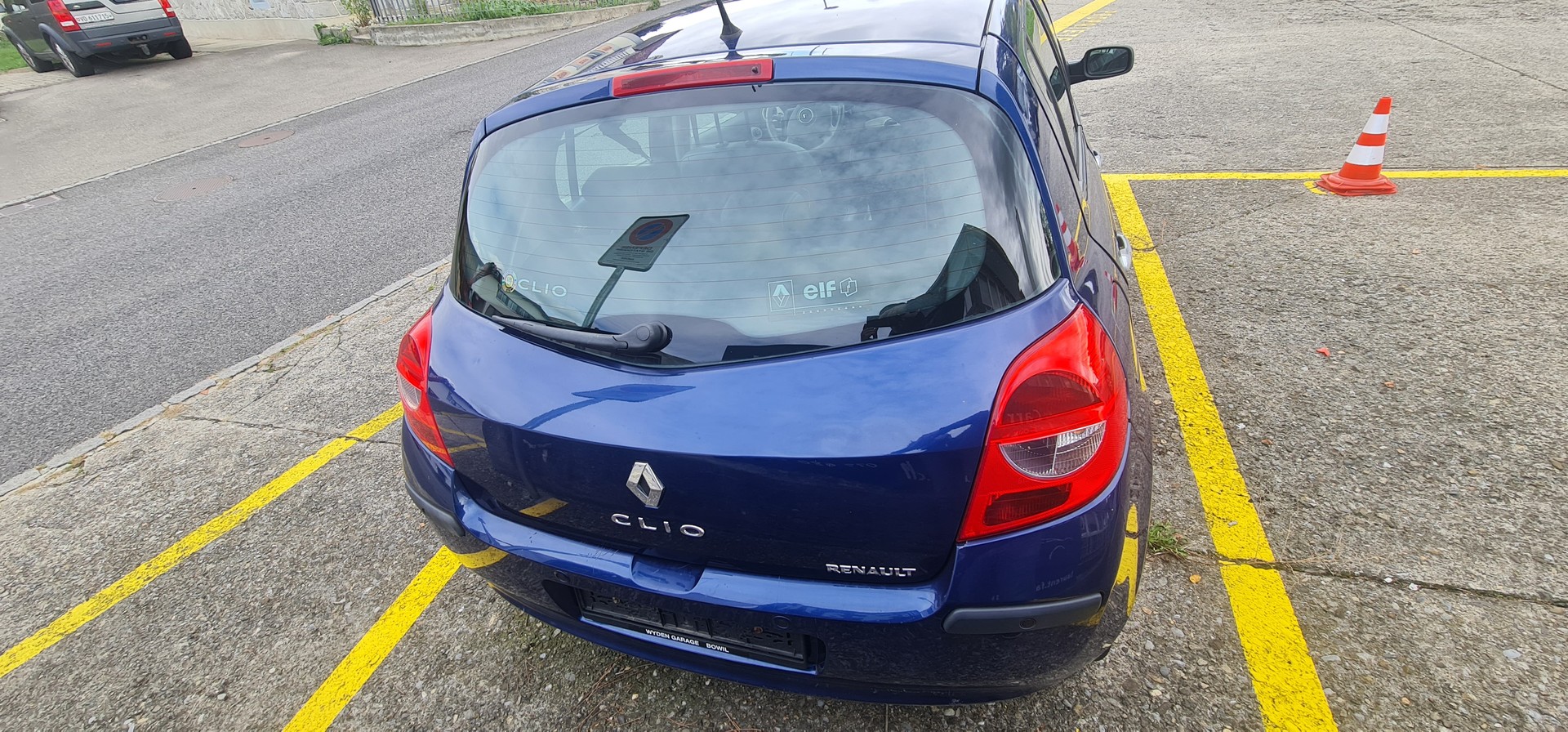 RENAULT Clio 1.6 16V Dynamique-image-4