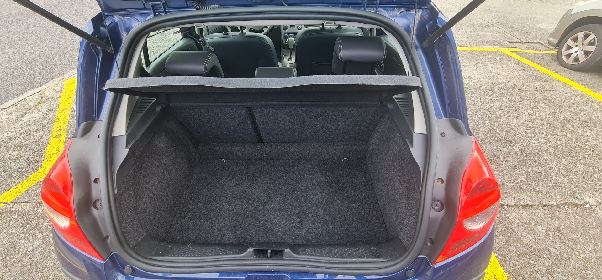 RENAULT Clio 1.6 16V Dynamique-image-5