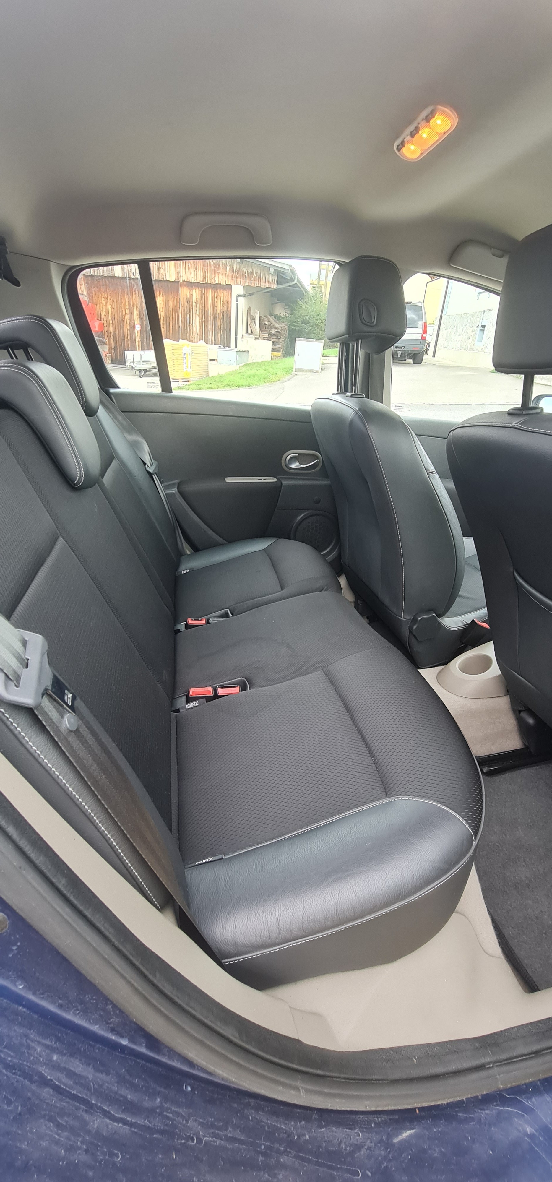 RENAULT Clio 1.6 16V Dynamique-image-6