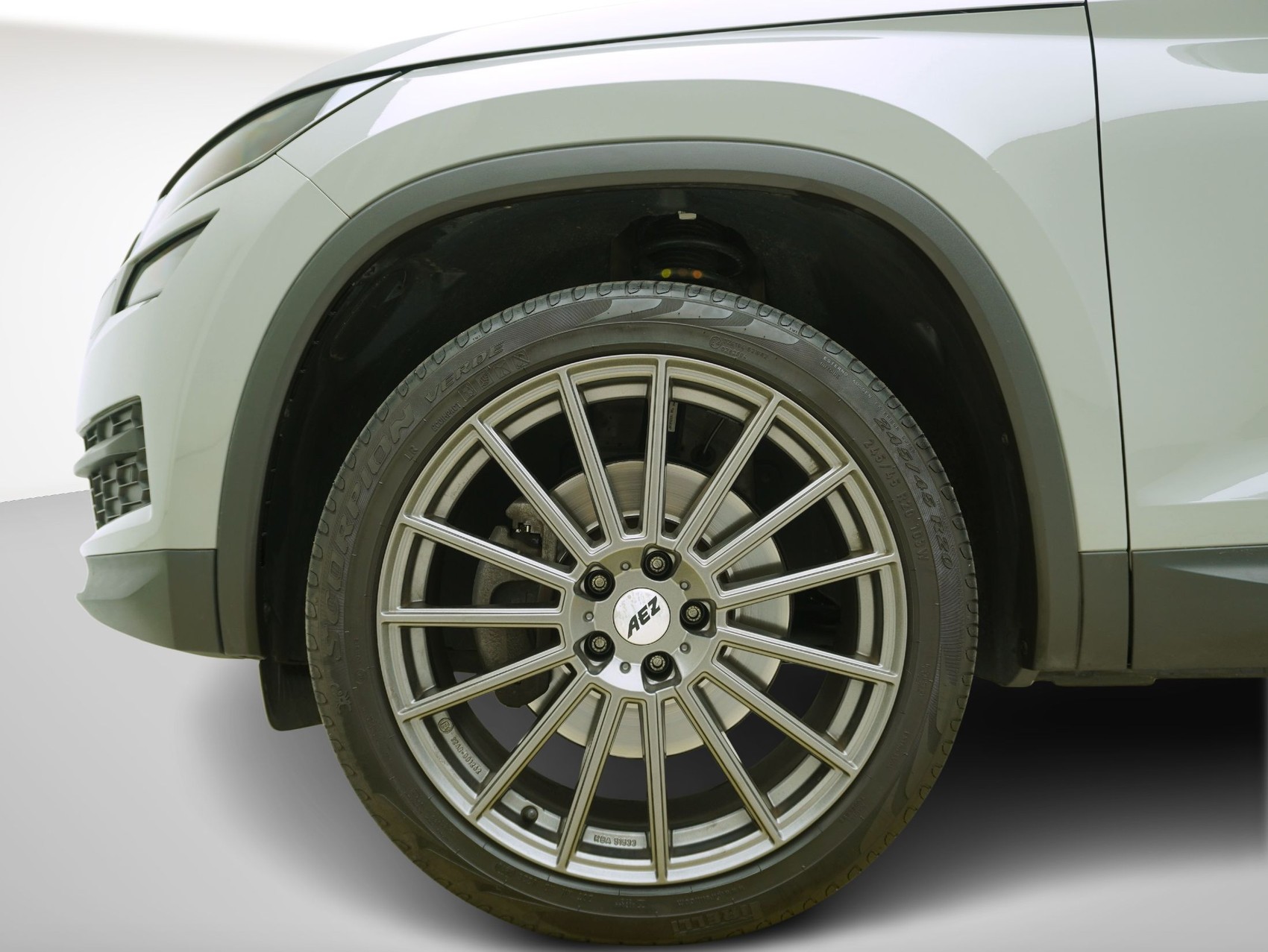 SKODA Kodiaq 2.0 TSI DSG Style 4WD-image-6