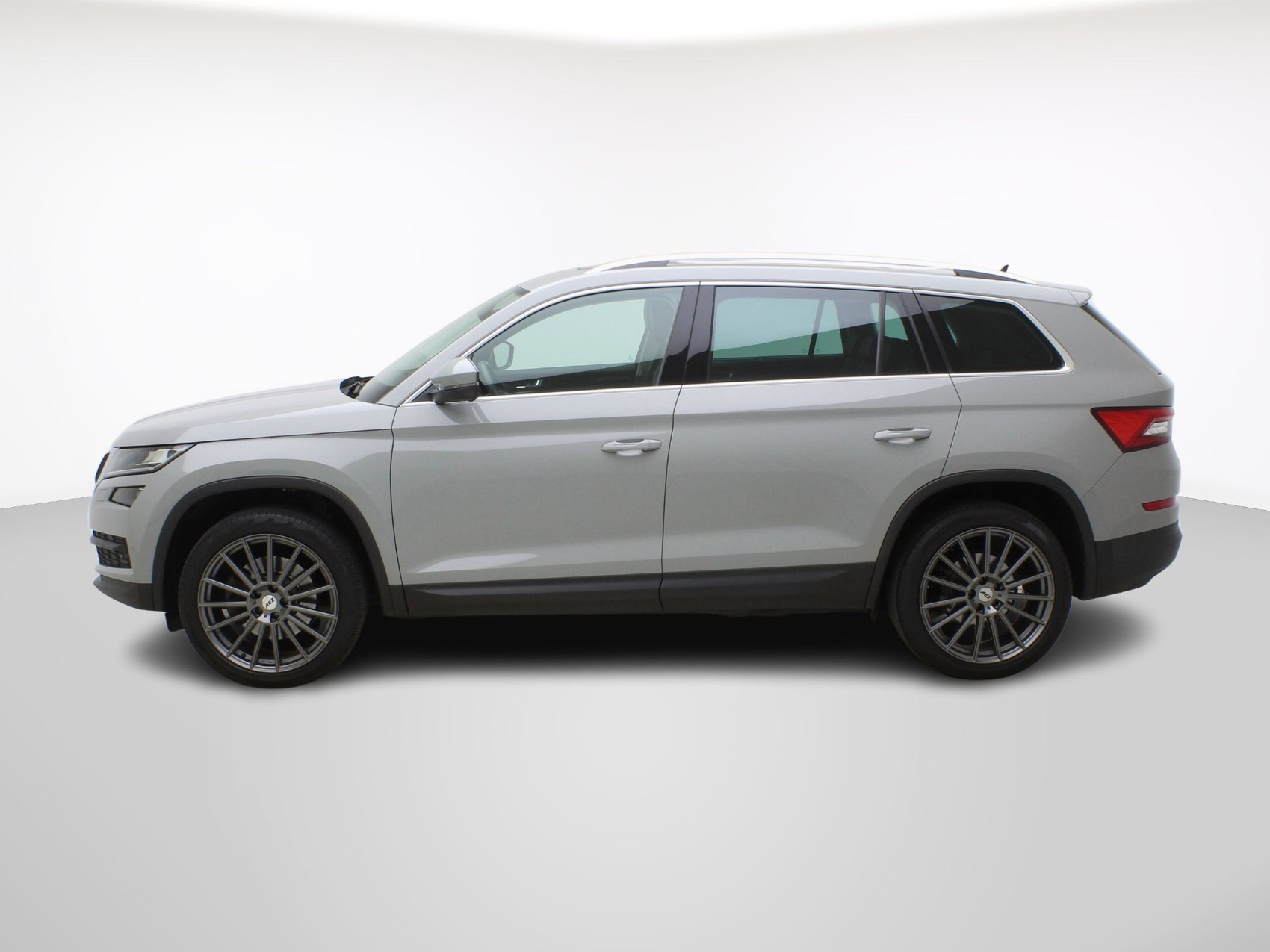SKODA Kodiaq 2.0 TSI DSG Style 4WD-showroom-element-2