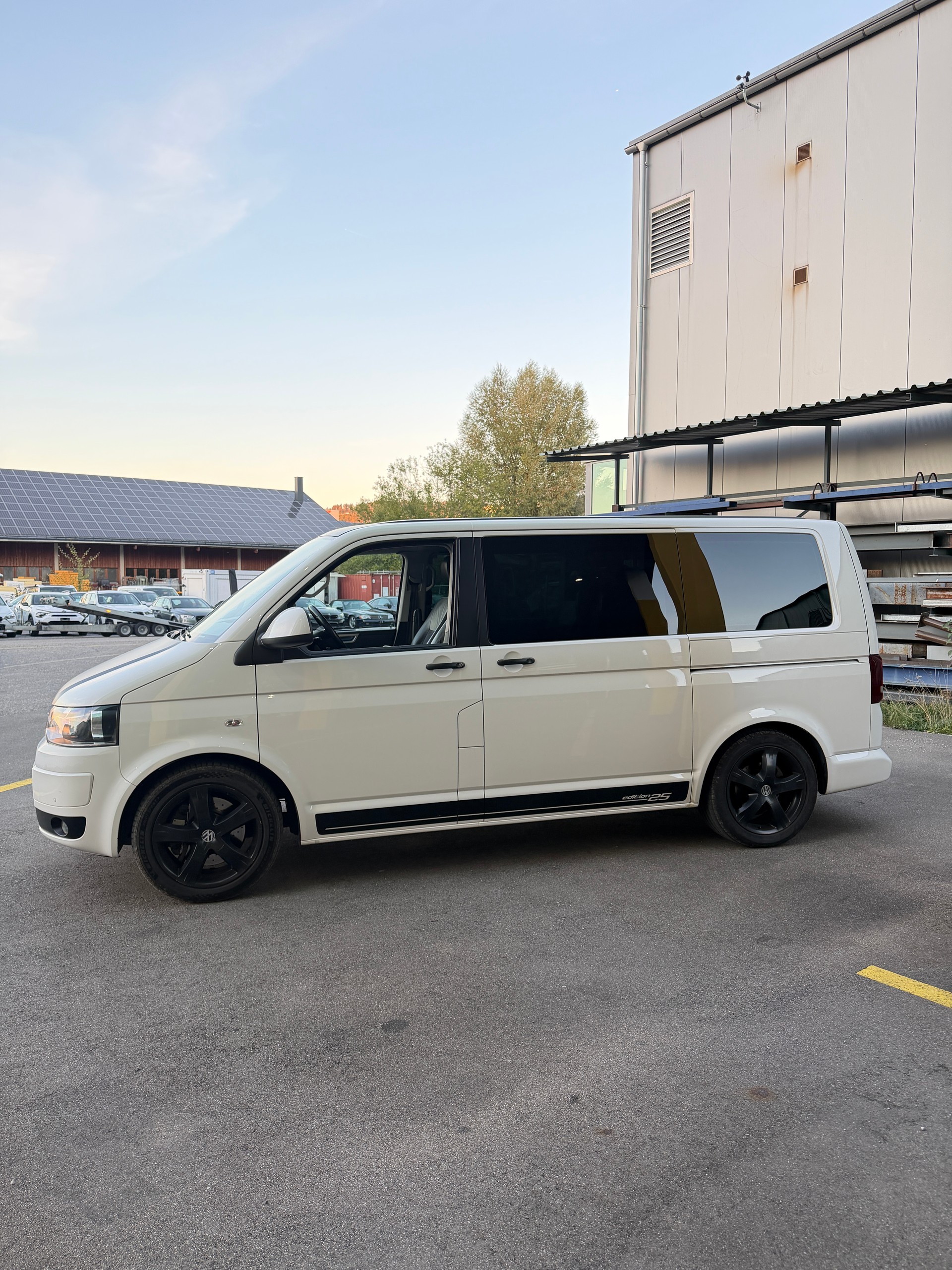 VW T5 Multivan 2.0 Bi-TDI CR Comfortline Edition 25-image-3