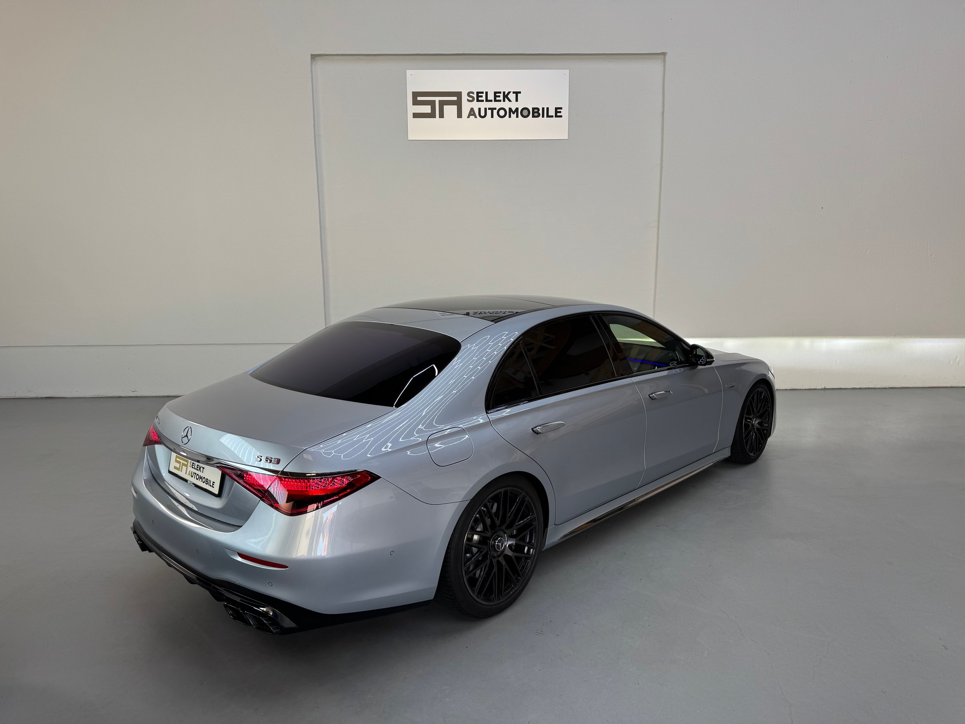 MERCEDES-BENZ S 63 AMG E Performance 4Matic-image-5
