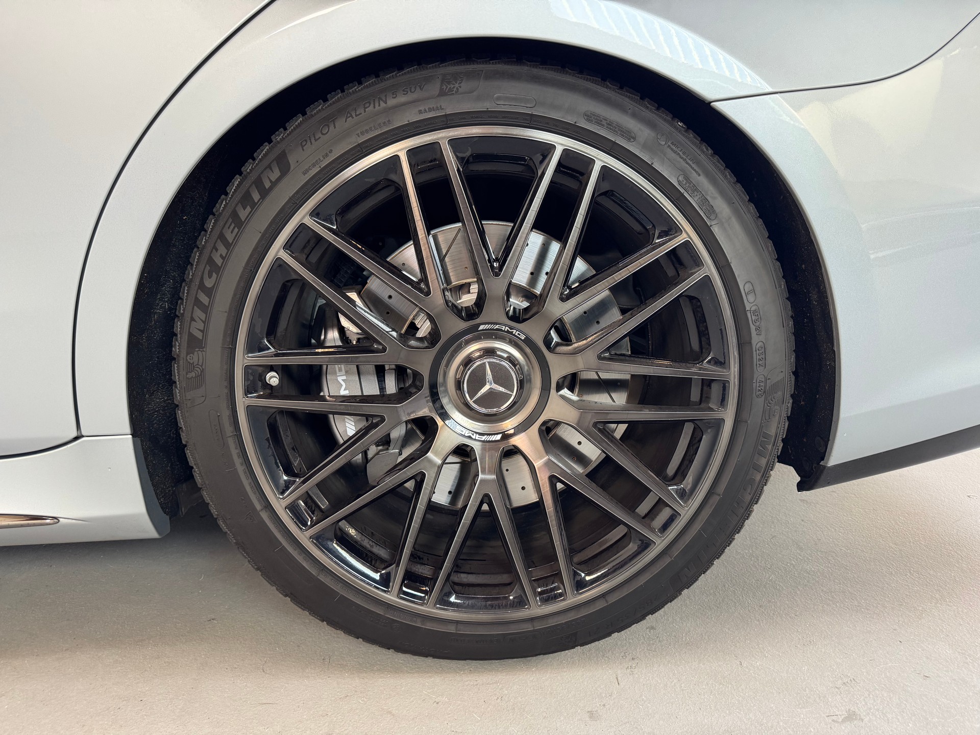 MERCEDES-BENZ S 63 AMG E Performance 4Matic-image-8
