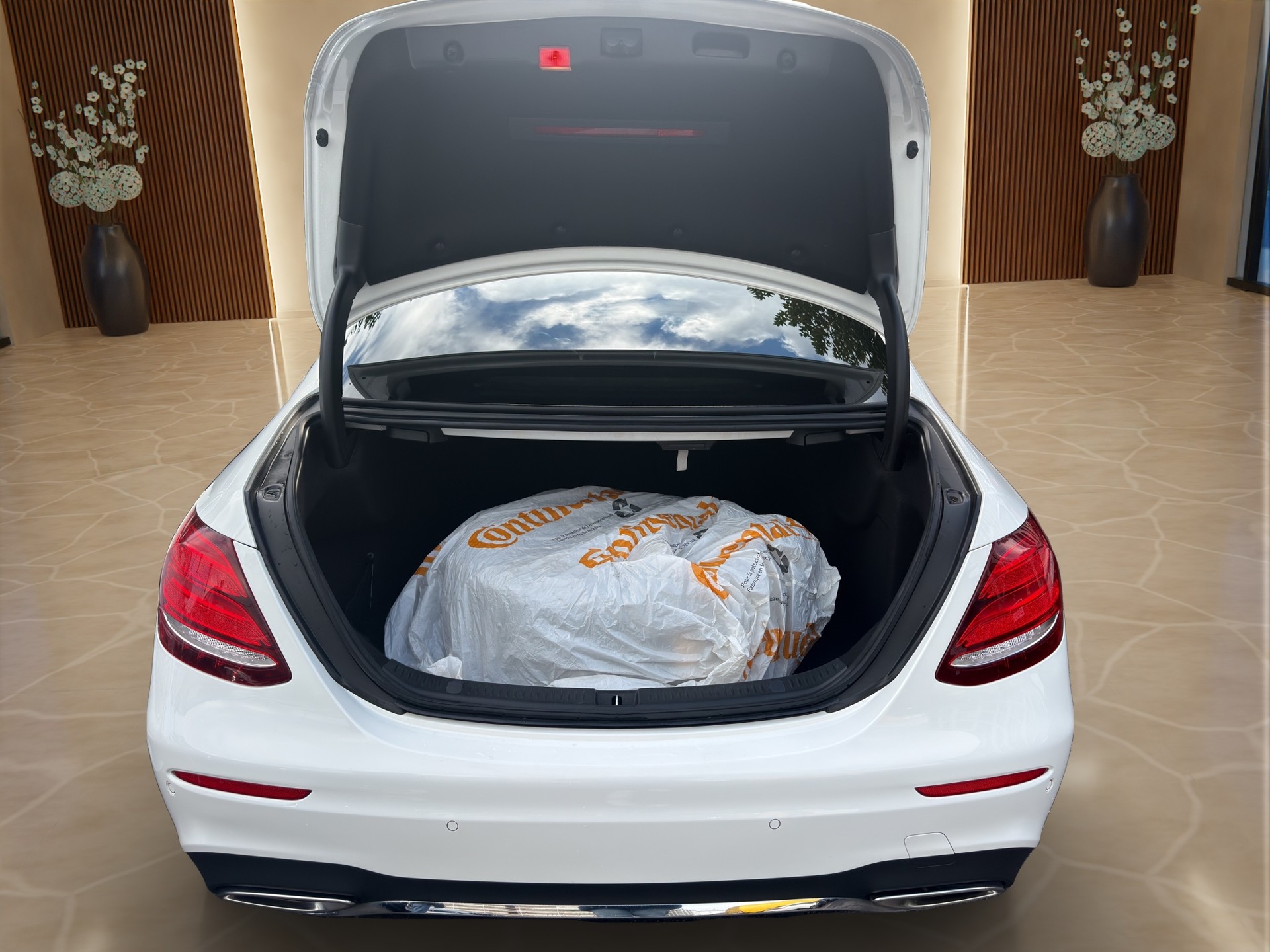 MERCEDES-BENZ E 450 AMG Line 4Matic 9G-Tronic-image-22