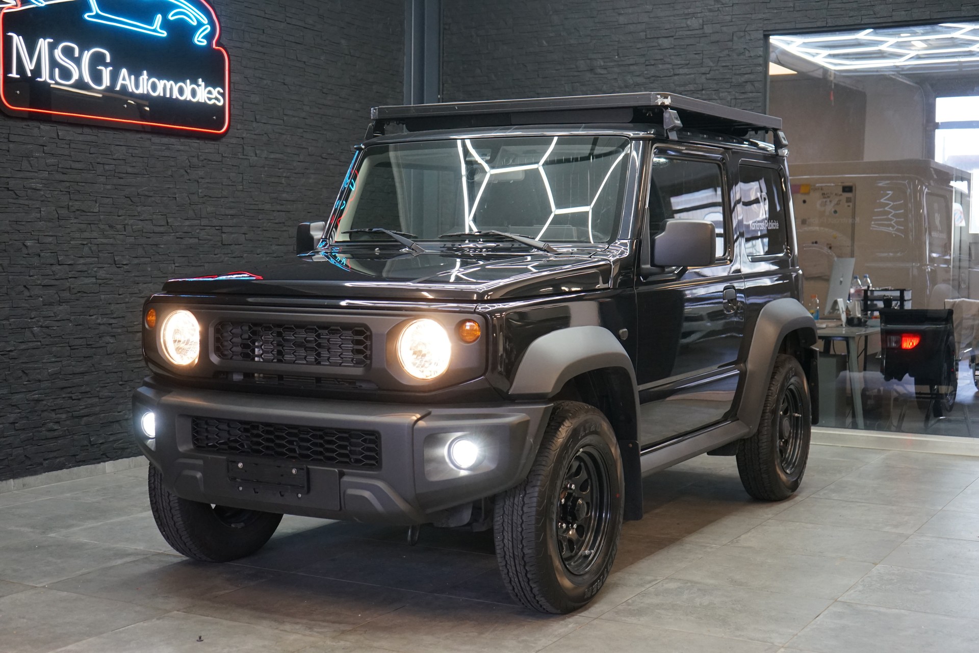 SUZUKI Jimny 1.5 Compact+ 4x4-image-0