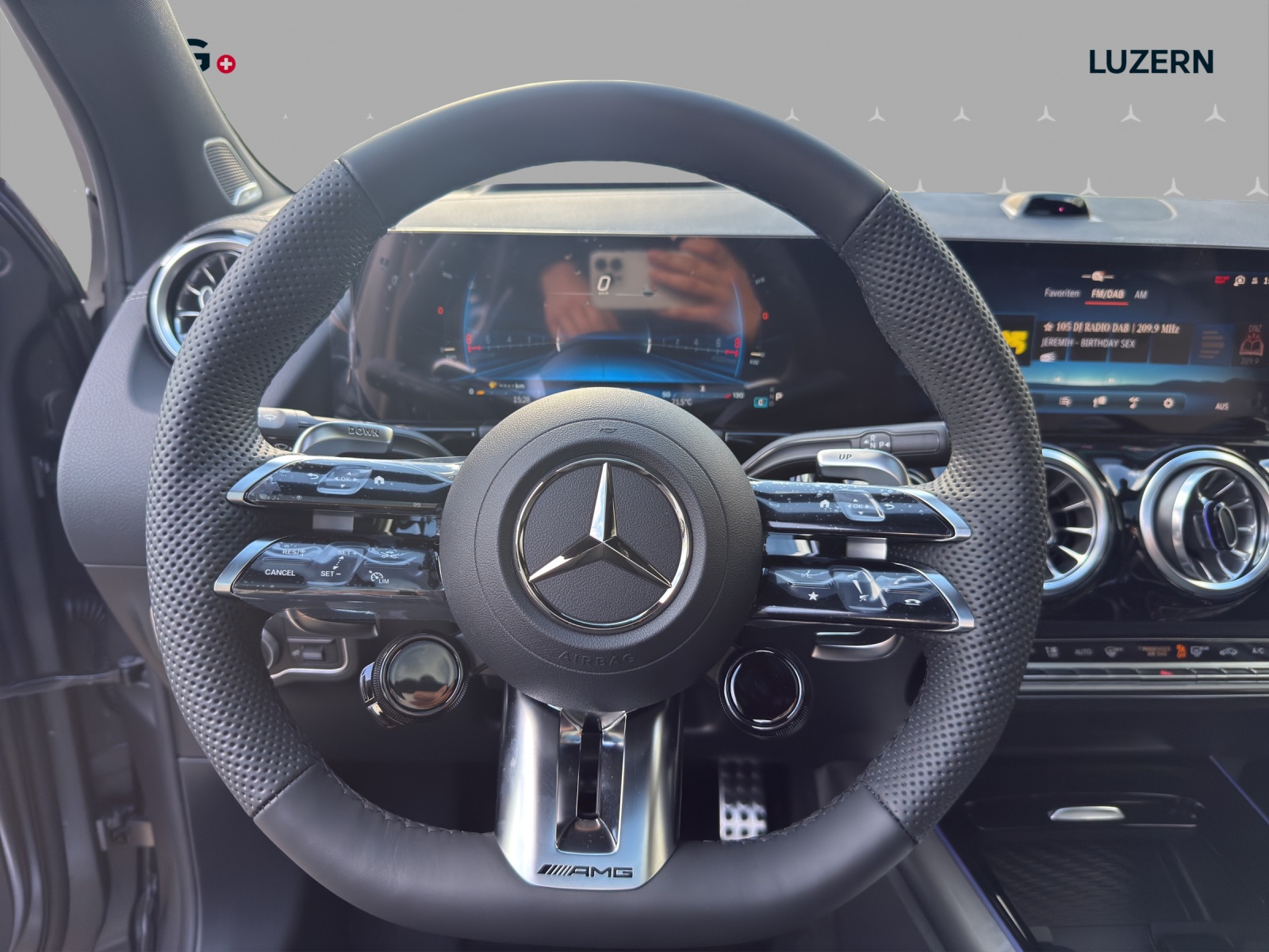 MERCEDES-BENZ GLA AMG 45 S 4Matic+ 8G-DCT-image-9