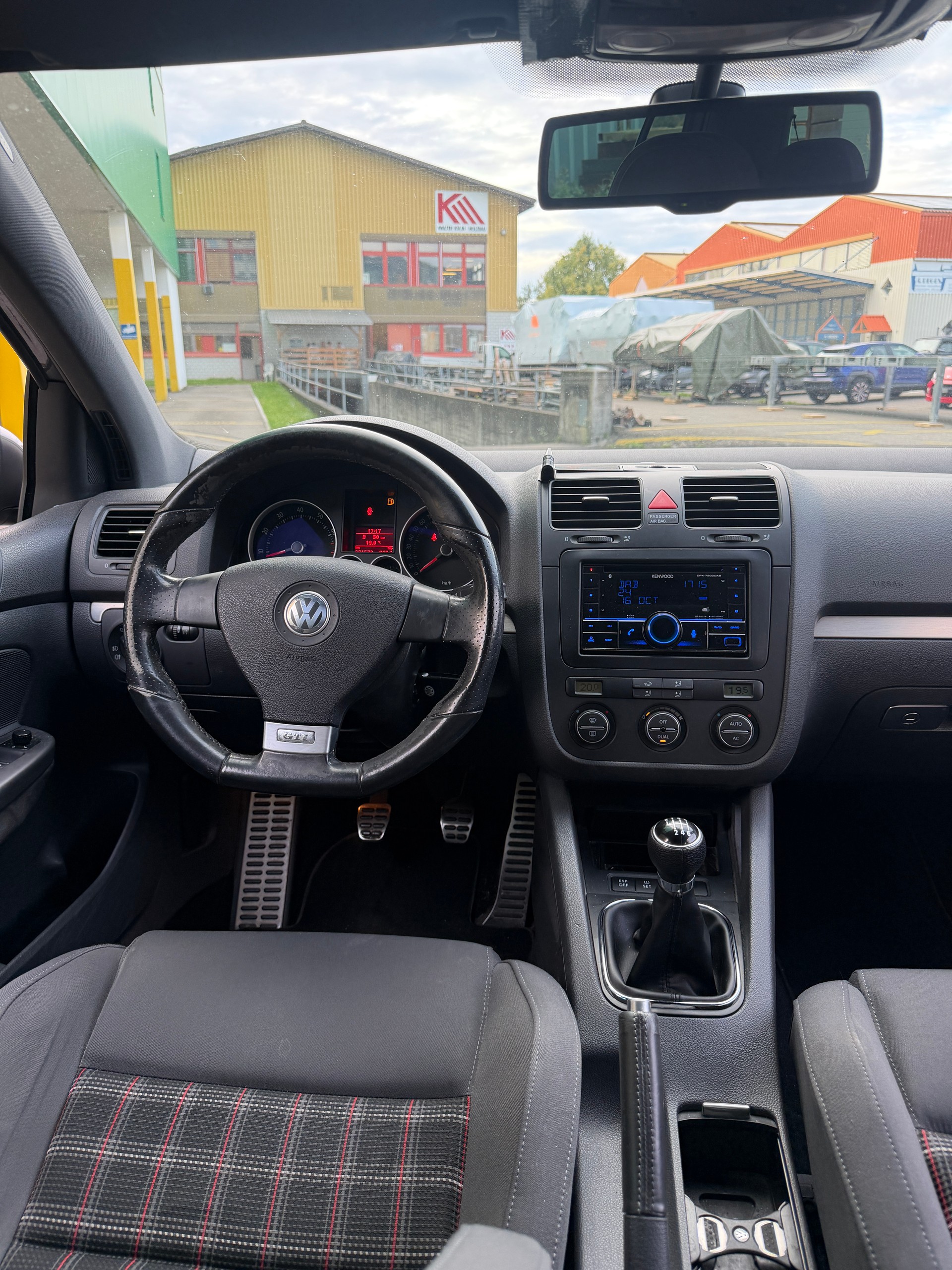 VW Golf 2.0 TFSI GTI-image-9