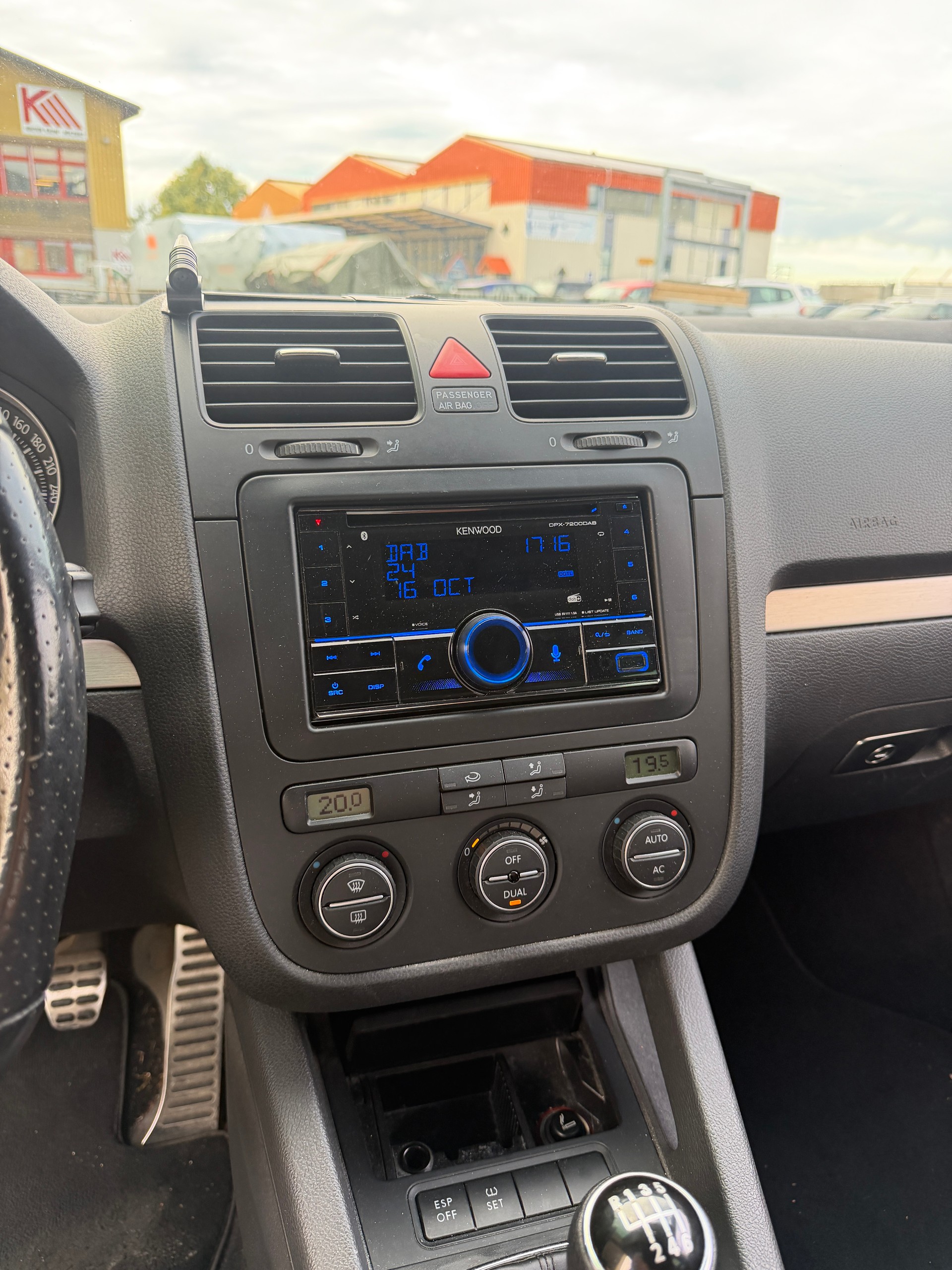 VW Golf 2.0 TFSI GTI-image-10