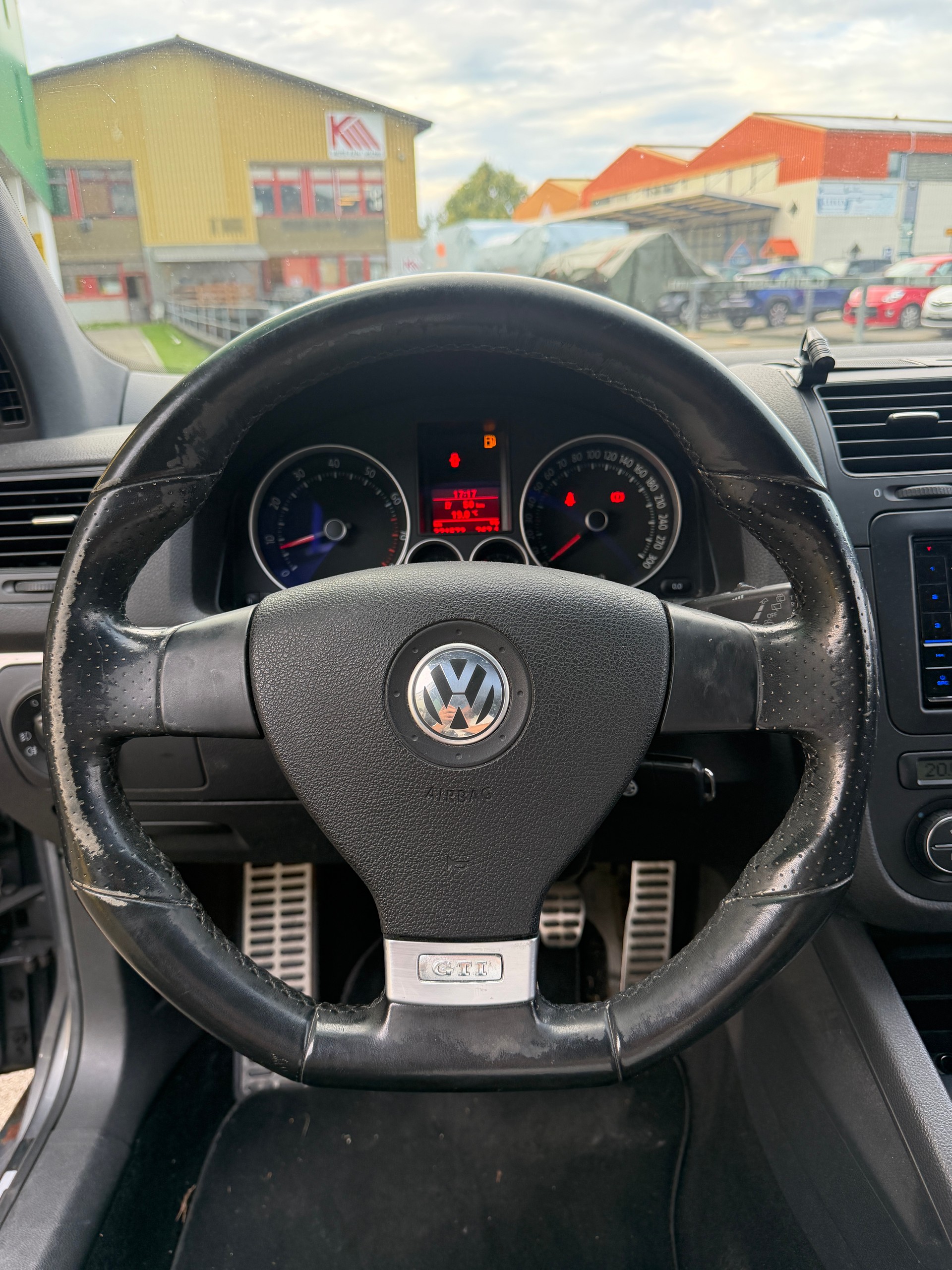 VW Golf 2.0 TFSI GTI-image-12