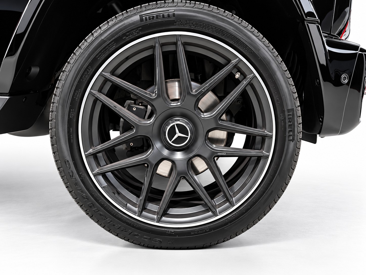 MERCEDES-BENZ G 400 d Stronger Than Time Ed. G63 Umbau-image-29
