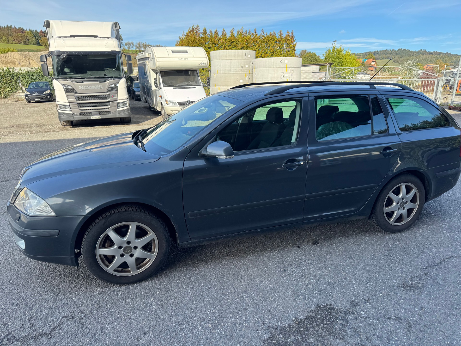SKODA Octavia 2.0 TDI Ambiente-image-2