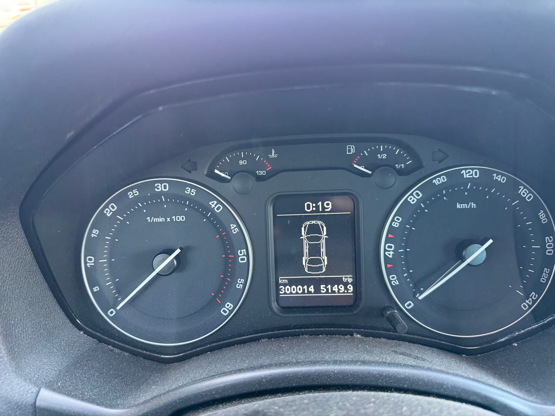 SKODA Octavia 2.0 TDI Ambiente-image-11