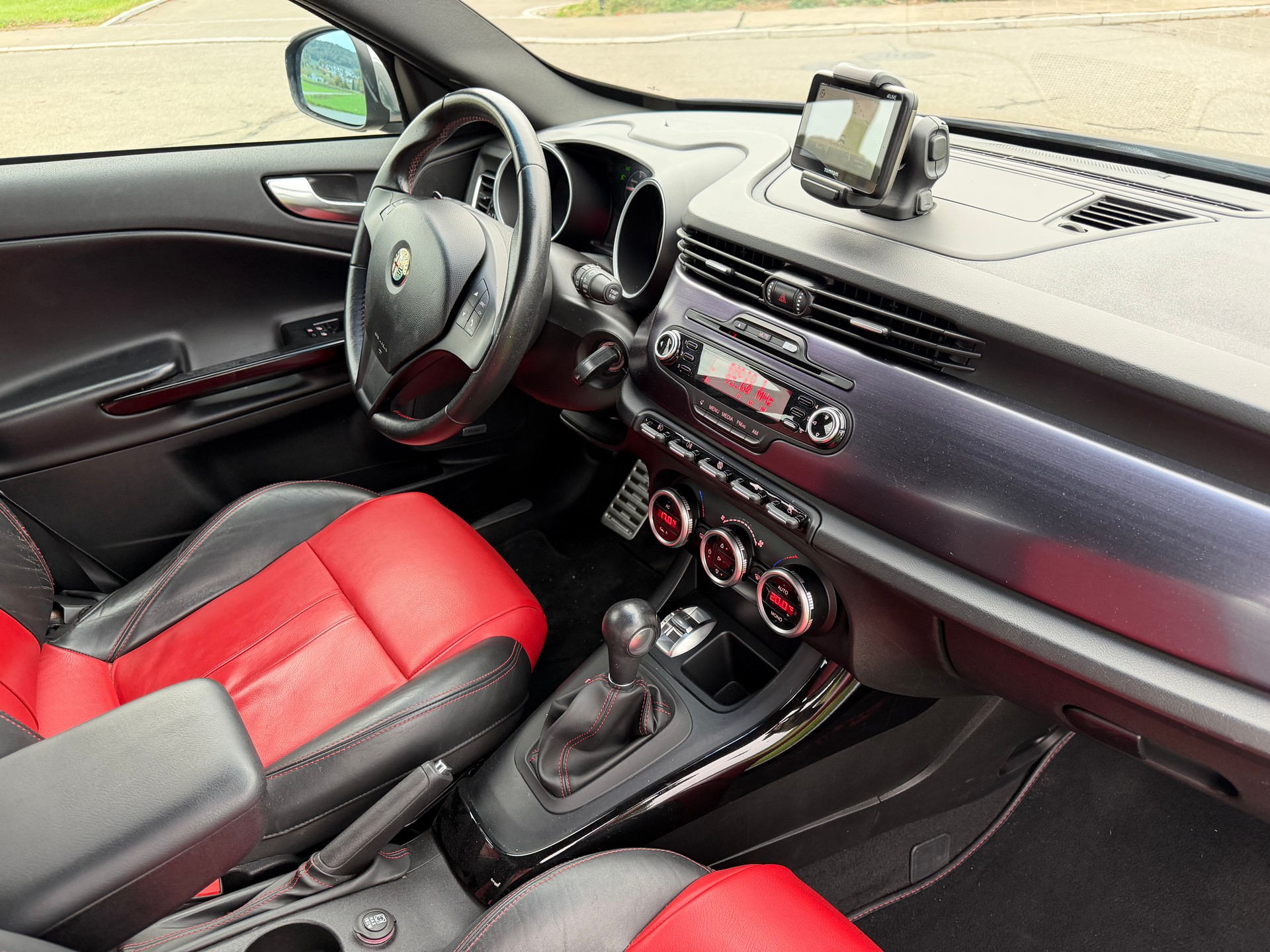 ALFA ROMEO Giulietta 1.4 MultiAir Distinctive TCT-image-19