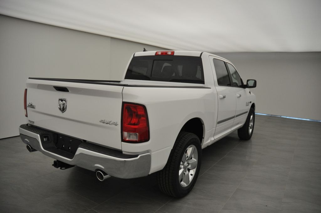 DODGE Ram 1500 3.0 Crew Cab SLT-image-6