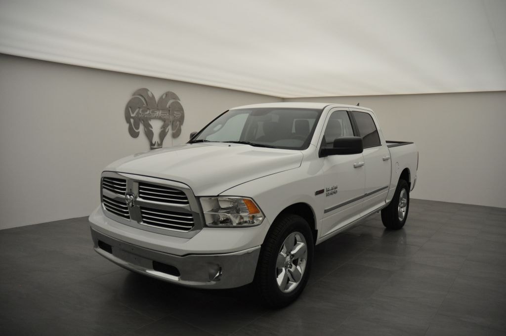 DODGE Ram 1500 3.0 Crew Cab SLT-image-1