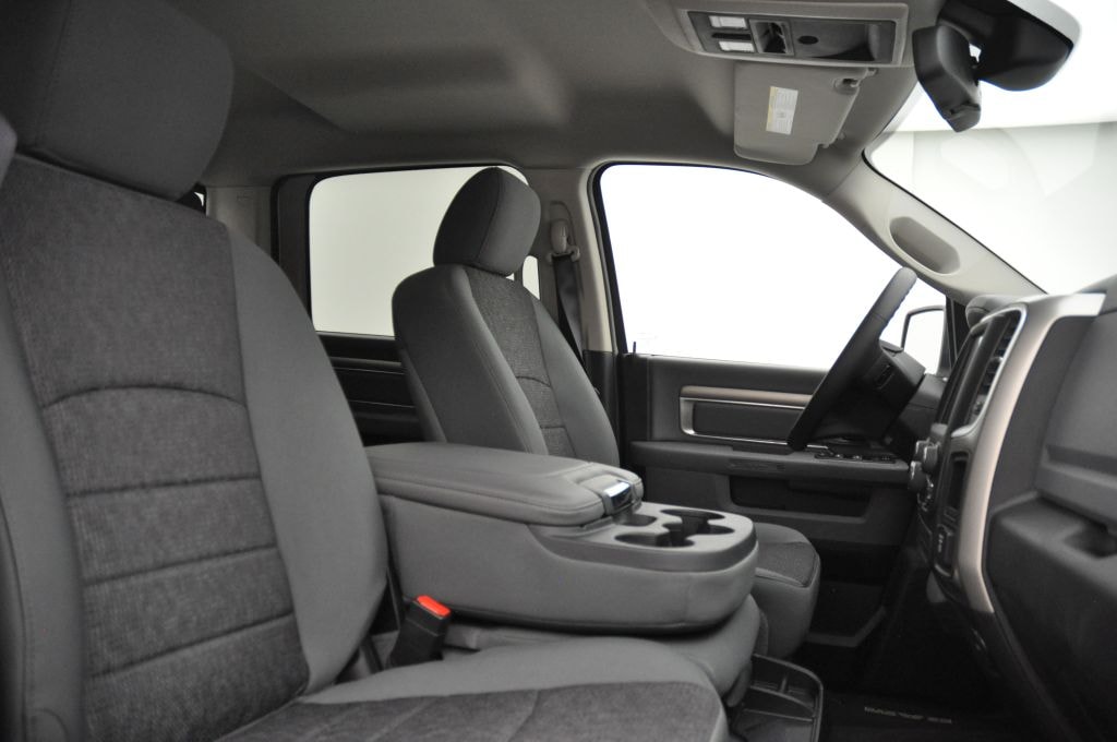 DODGE Ram 1500 3.0 Crew Cab SLT-image-14