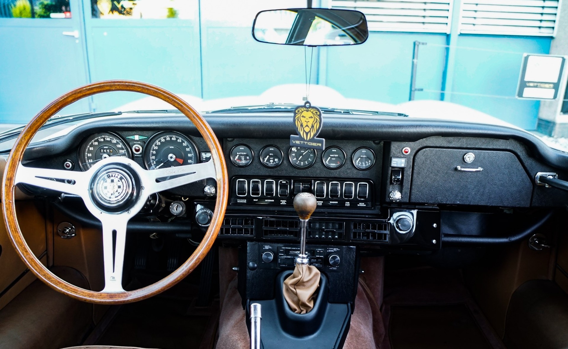 JAGUAR E-Type V12 2+2 III-image-9