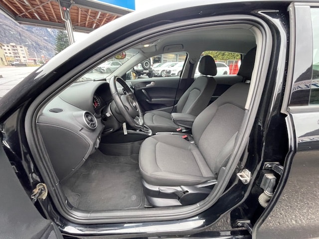 AUDI A1 Sportback 1.4 TFSI Ambition-image-10