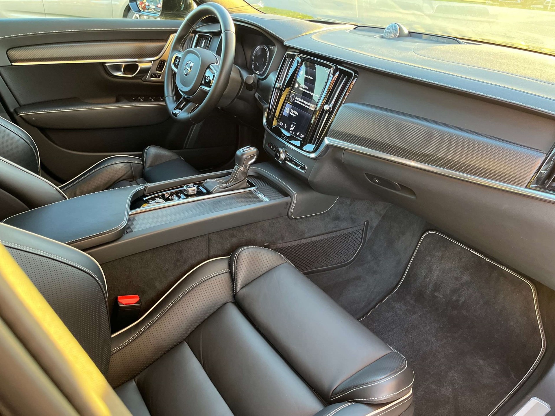 VOLVO S90 T6 AWD R-Design Geartronic-image-11