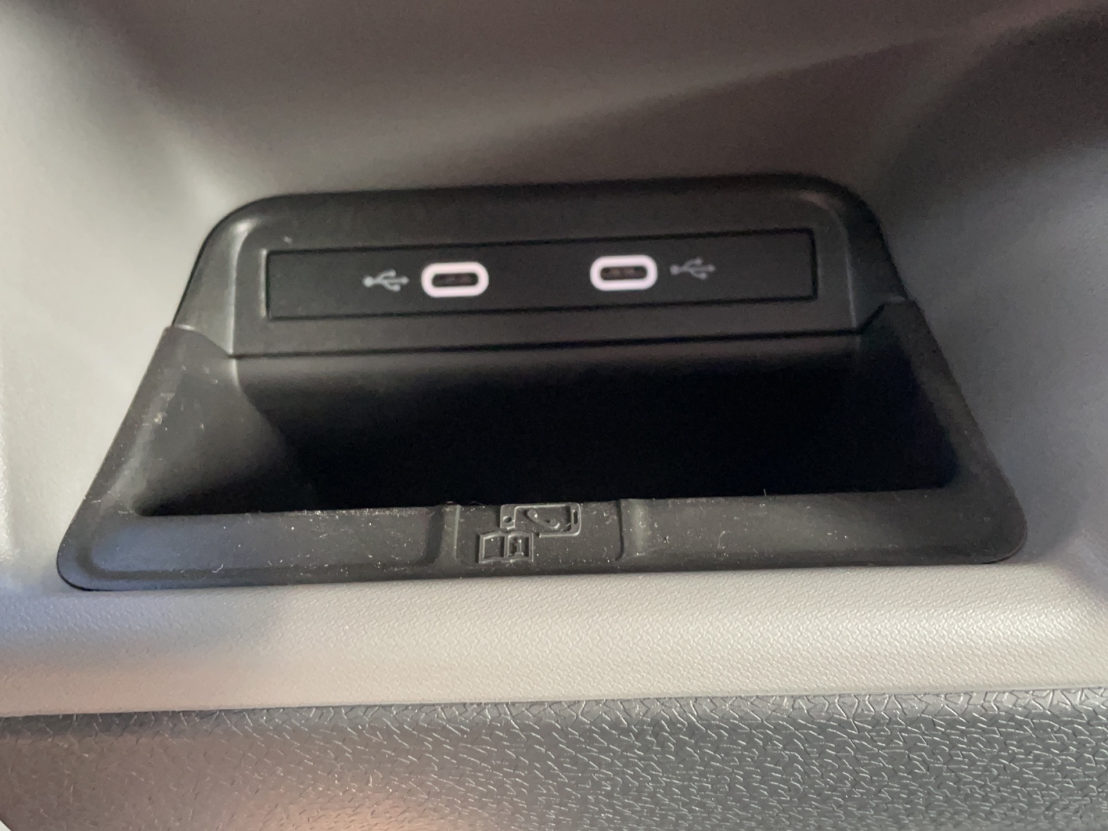 VW ID.Buzz Cargo 77kWh Business-image-15