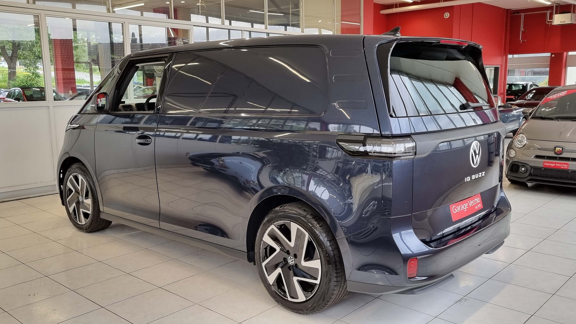 VW ID.Buzz Cargo 77kWh Business-showroom-element-3
