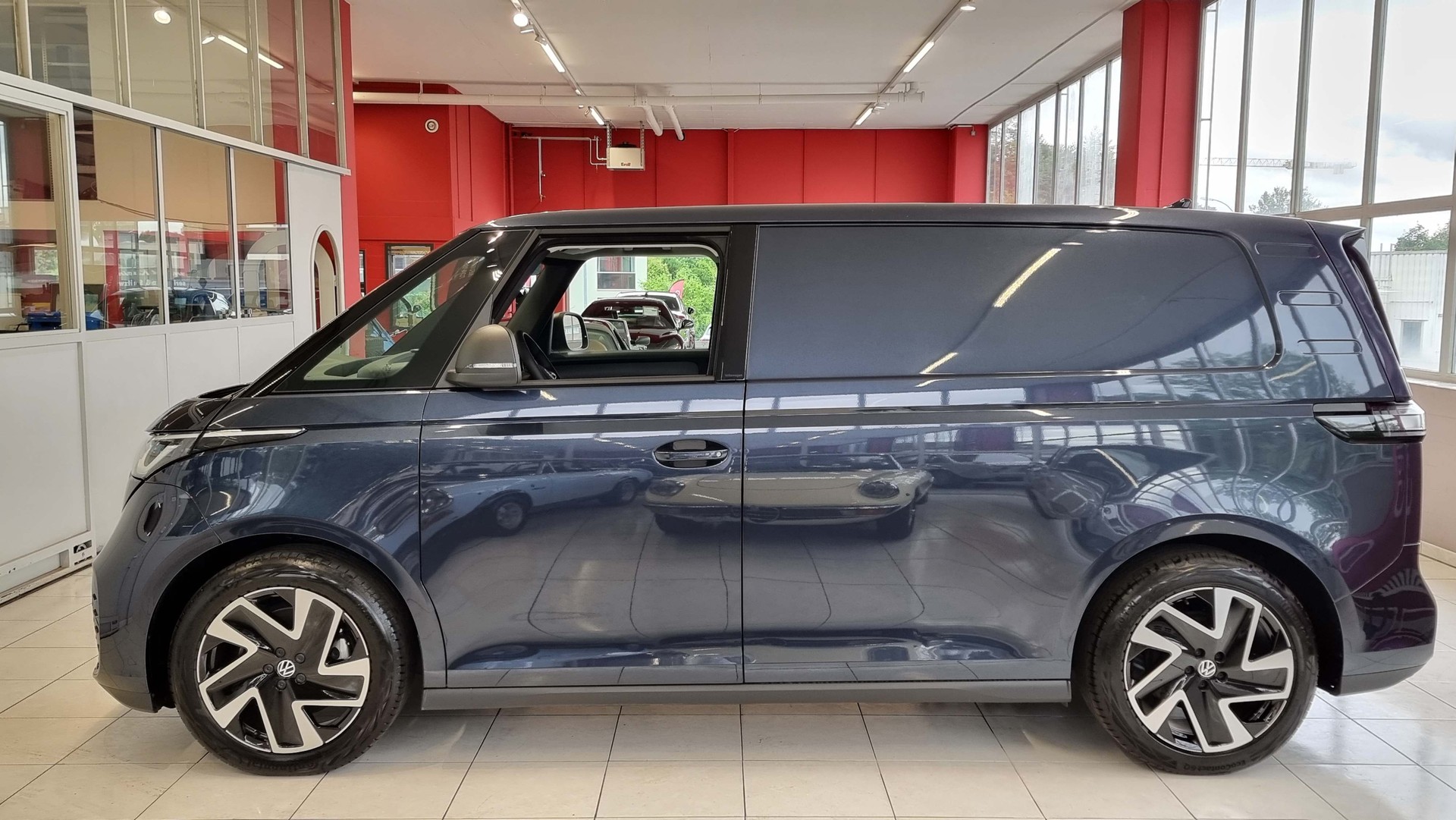 VW ID.Buzz Cargo 77kWh Business-showroom-element-2