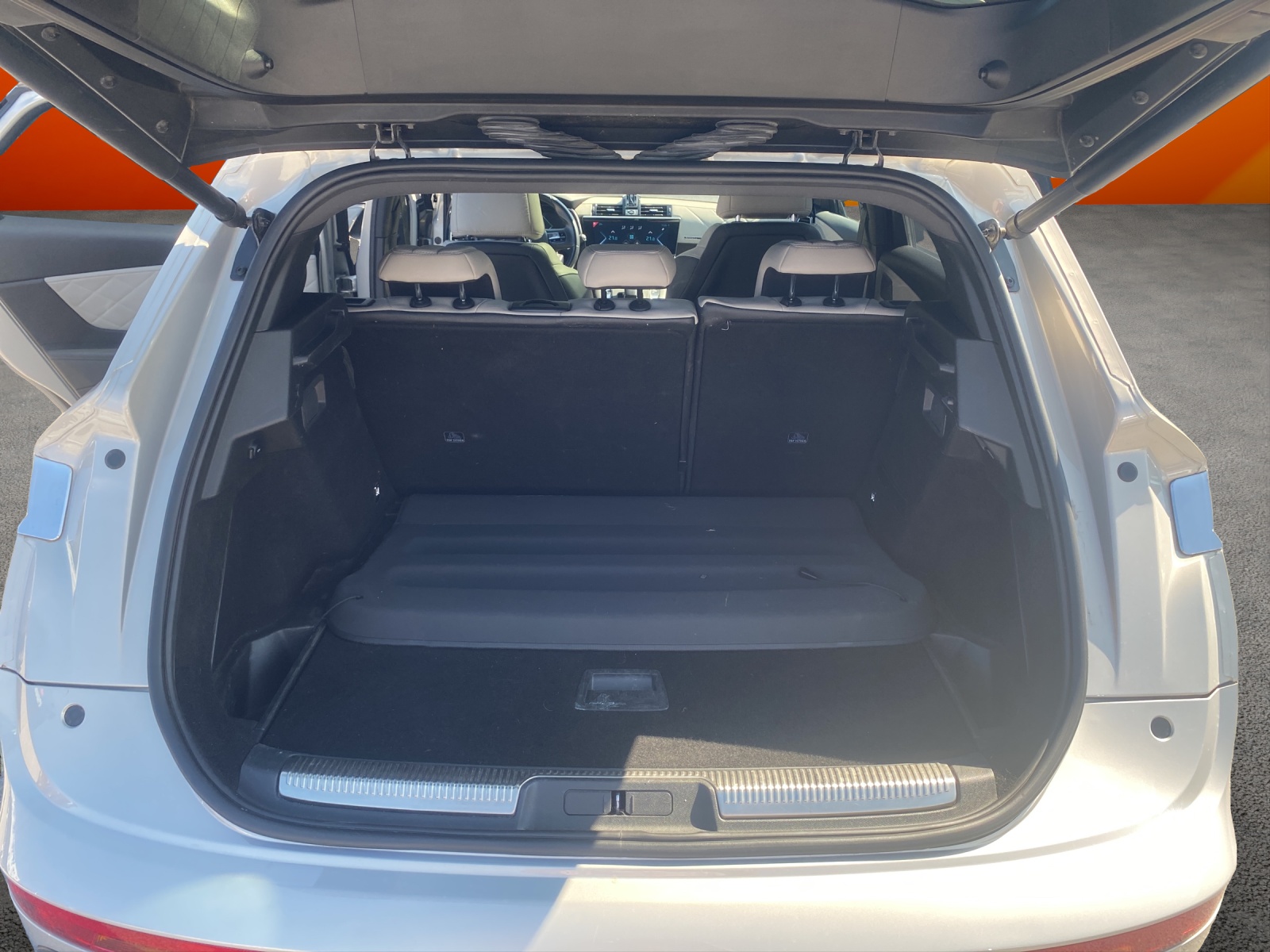 DS AUTOMOBILES DS 7 Crossback E-Tense 300 SO Chic-image-12
