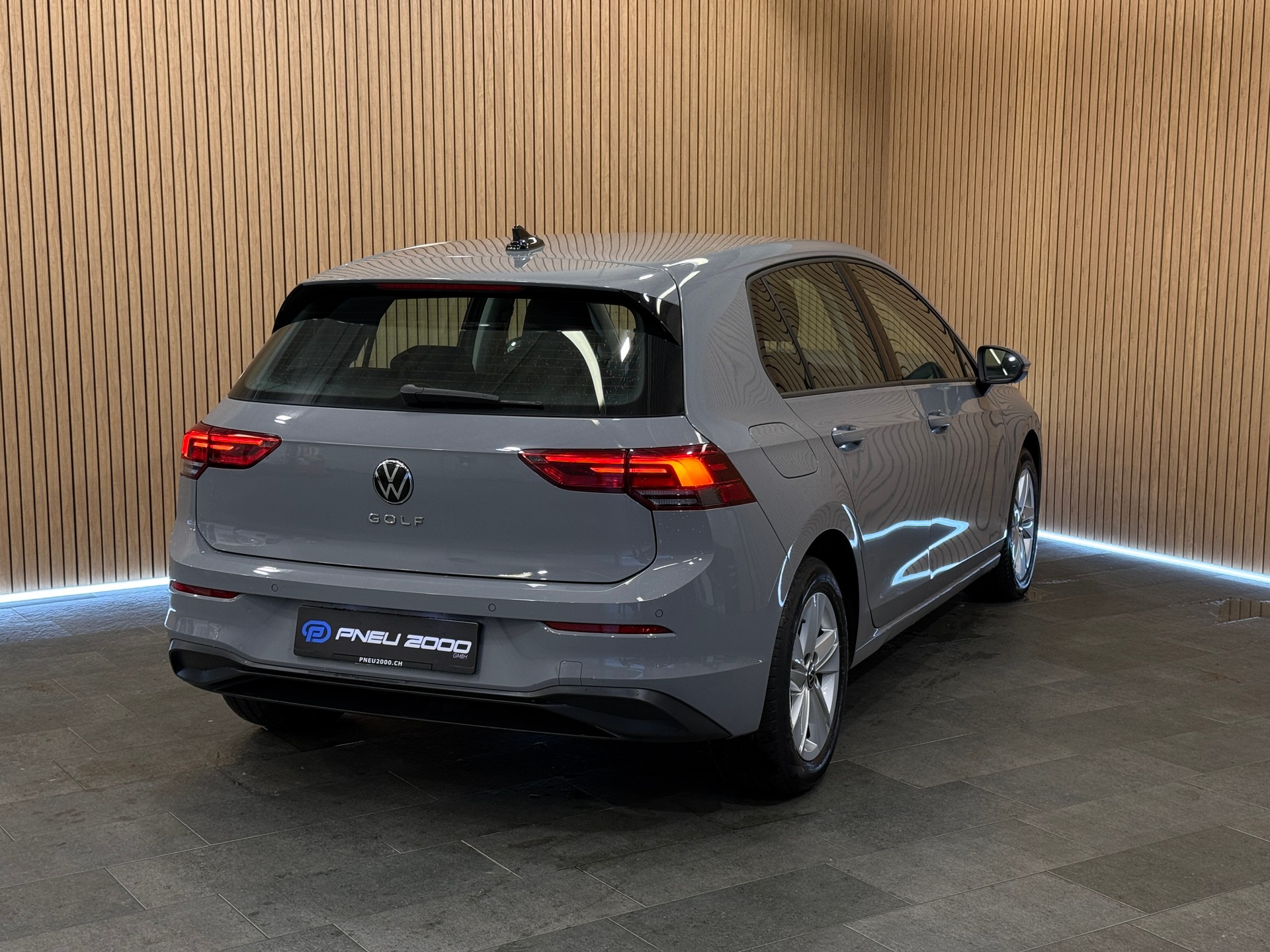 VW Golf 2.0 TDI Life-image-2
