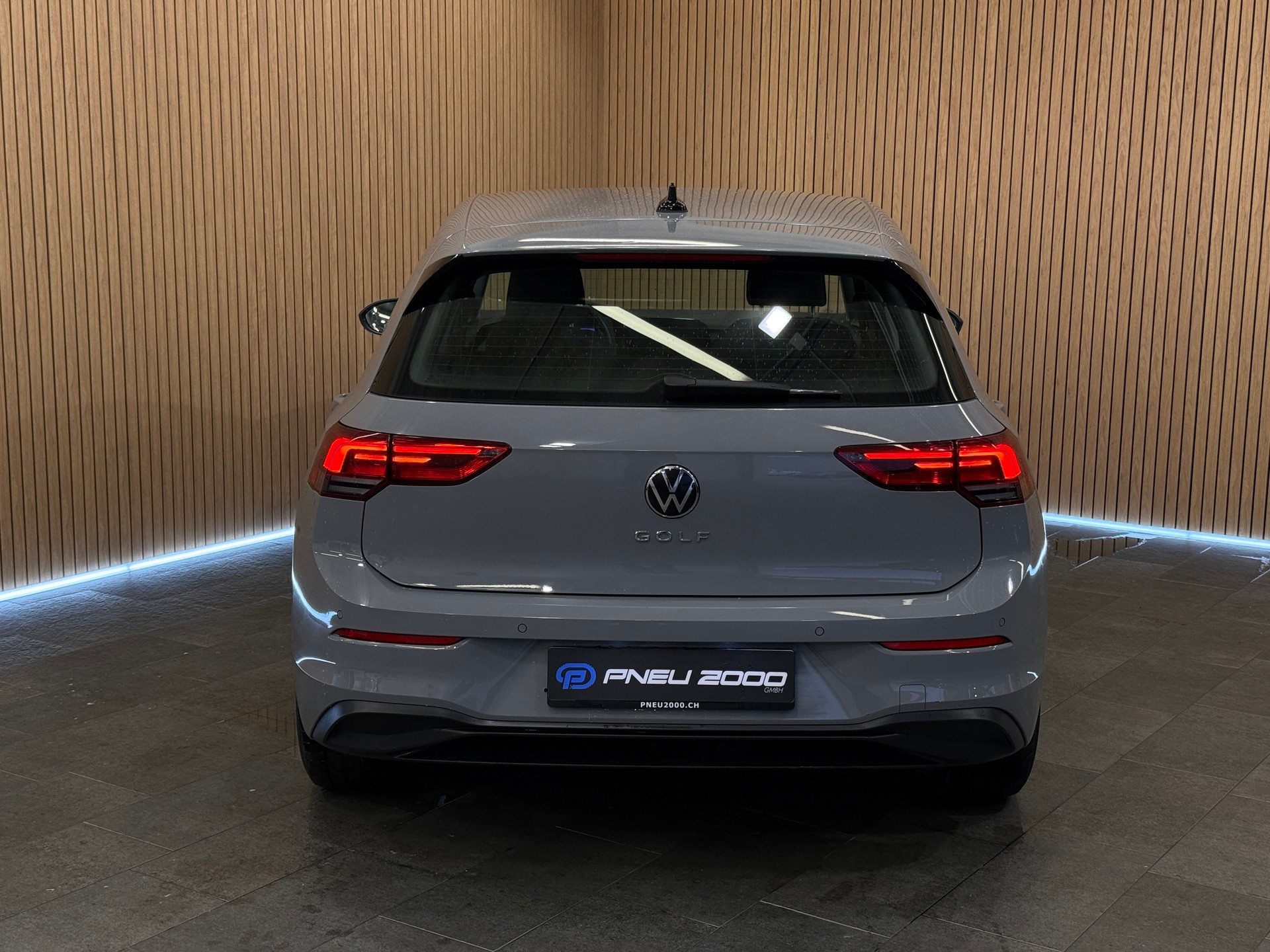 VW Golf 2.0 TDI Life-image-3