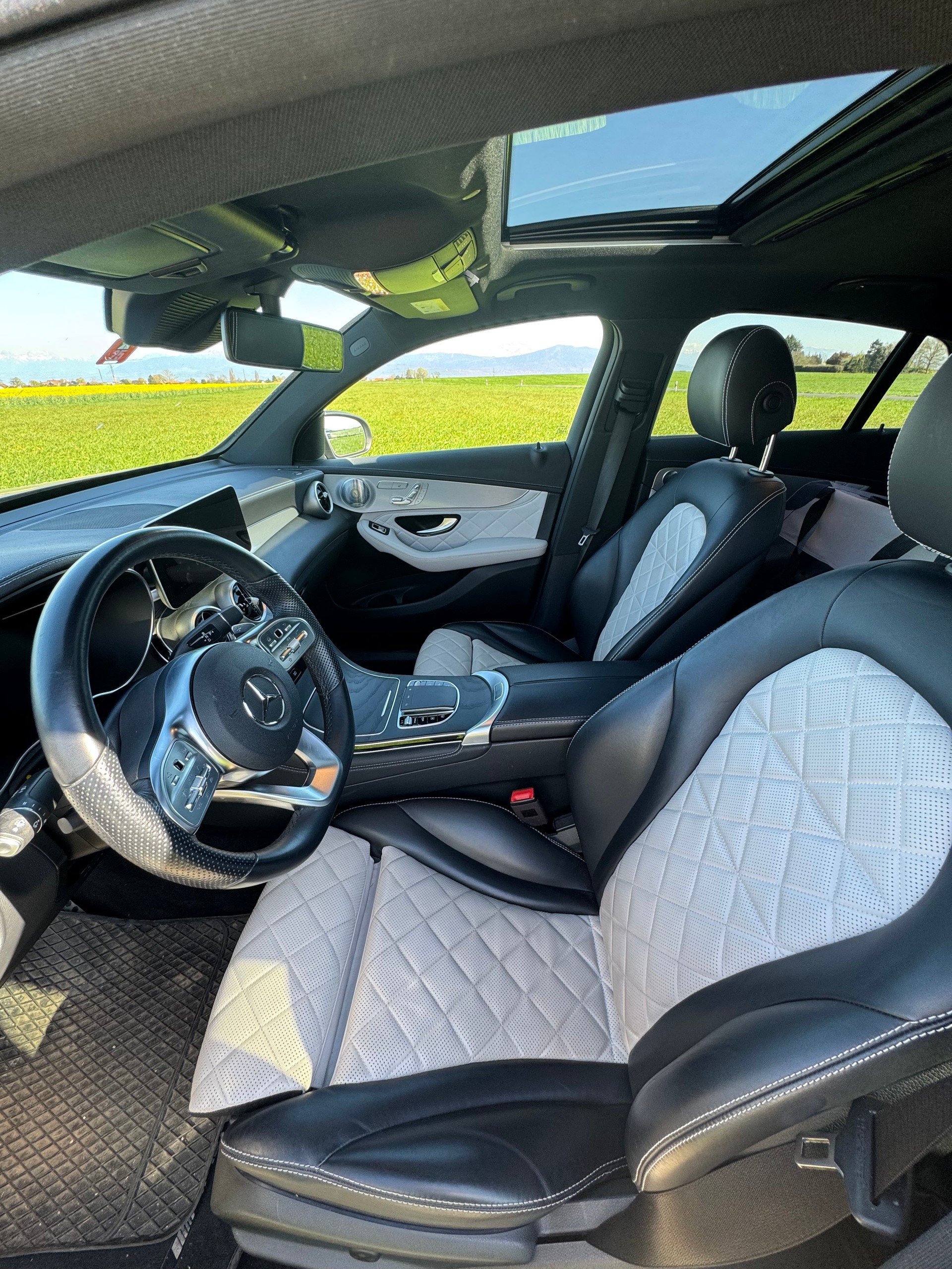 MERCEDES-BENZ GLC Coupé 300 AMG Line 4Matic 9G-Tronic-image-3