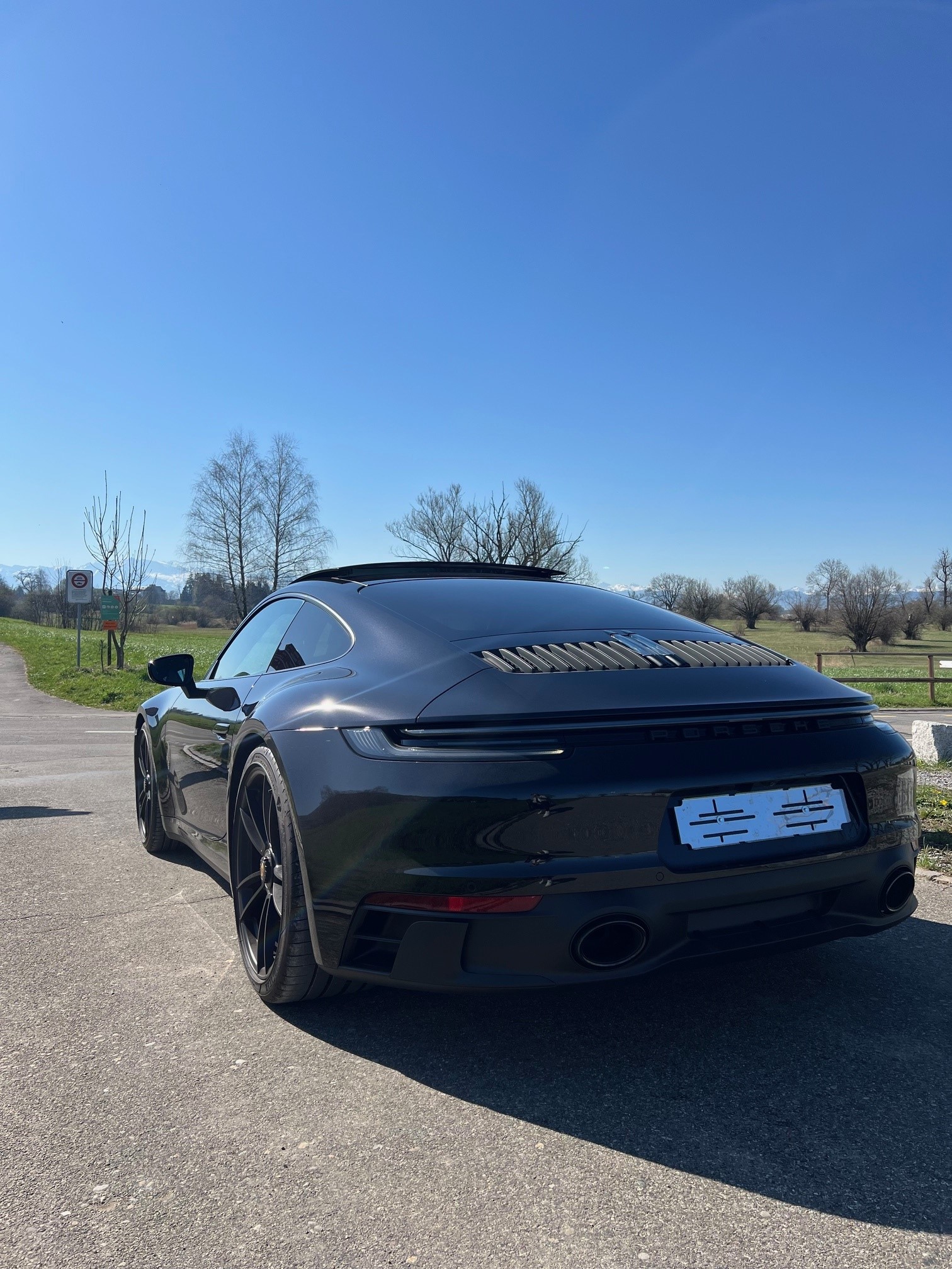 PORSCHE 911 Carrera 4 GTS PDK-image-2