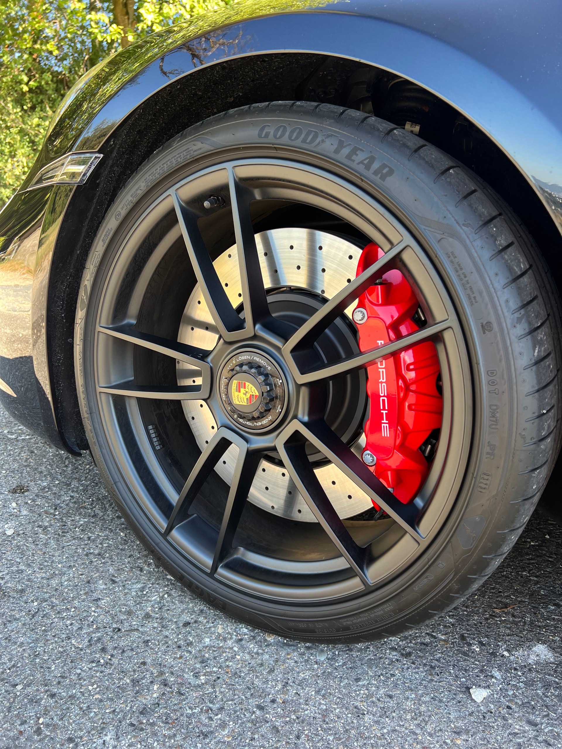PORSCHE 911 Carrera 4 GTS PDK-image-12