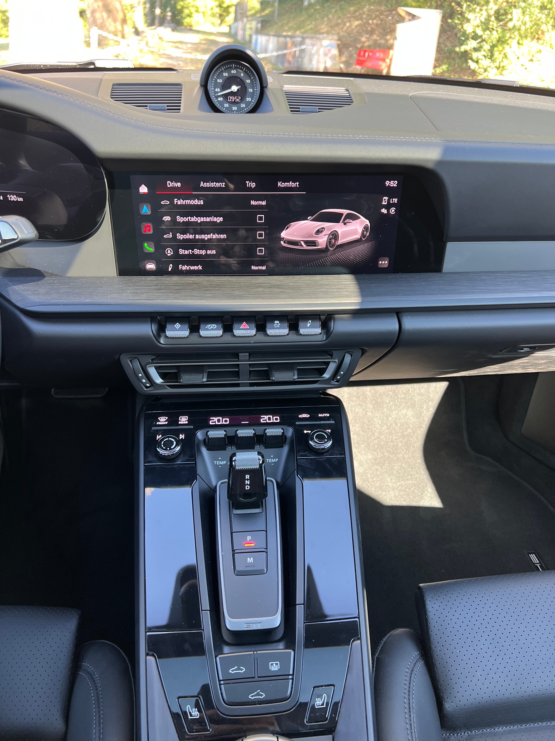 PORSCHE 911 Carrera 4 GTS PDK-image-11