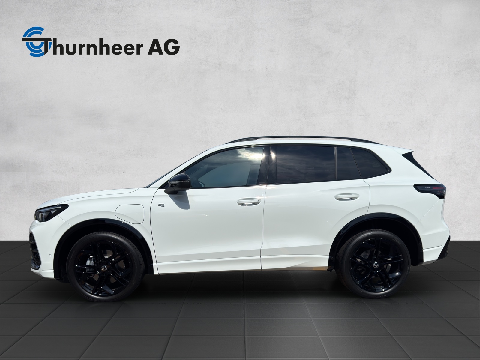 VW Tiguan 1.5 TSI evo2 eHybrid R-Line DSG-image-2