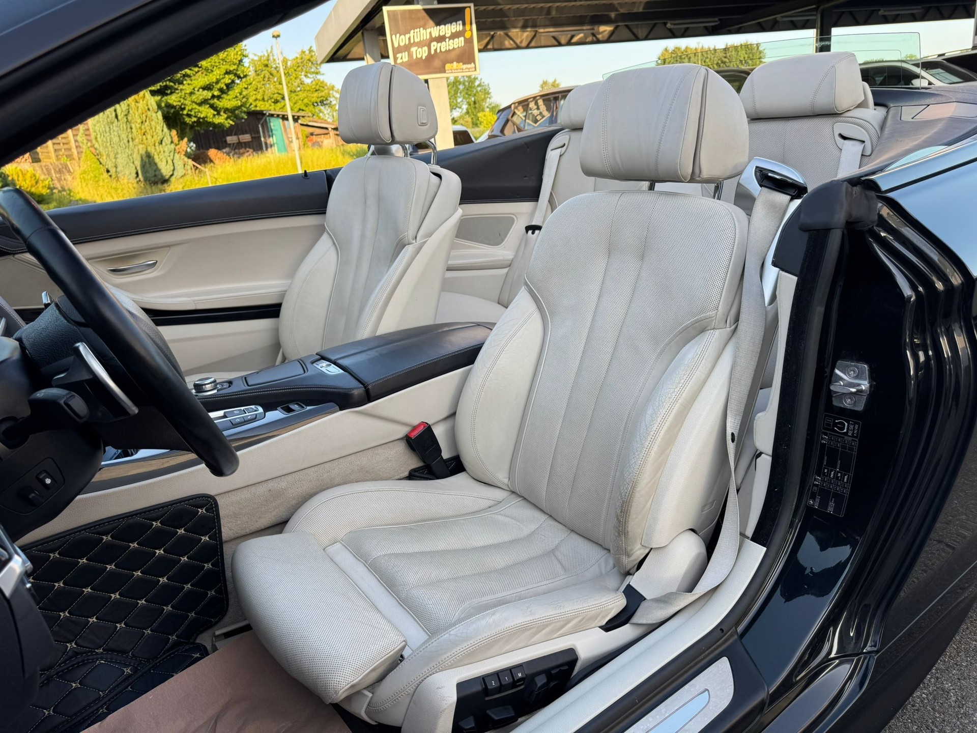 BMW 650i Cabrio xDrive-image-10