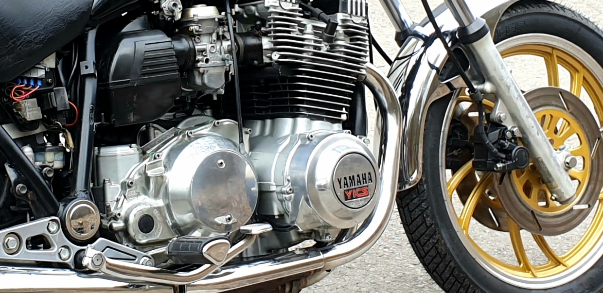 YAMAHA XJ 900-image-5