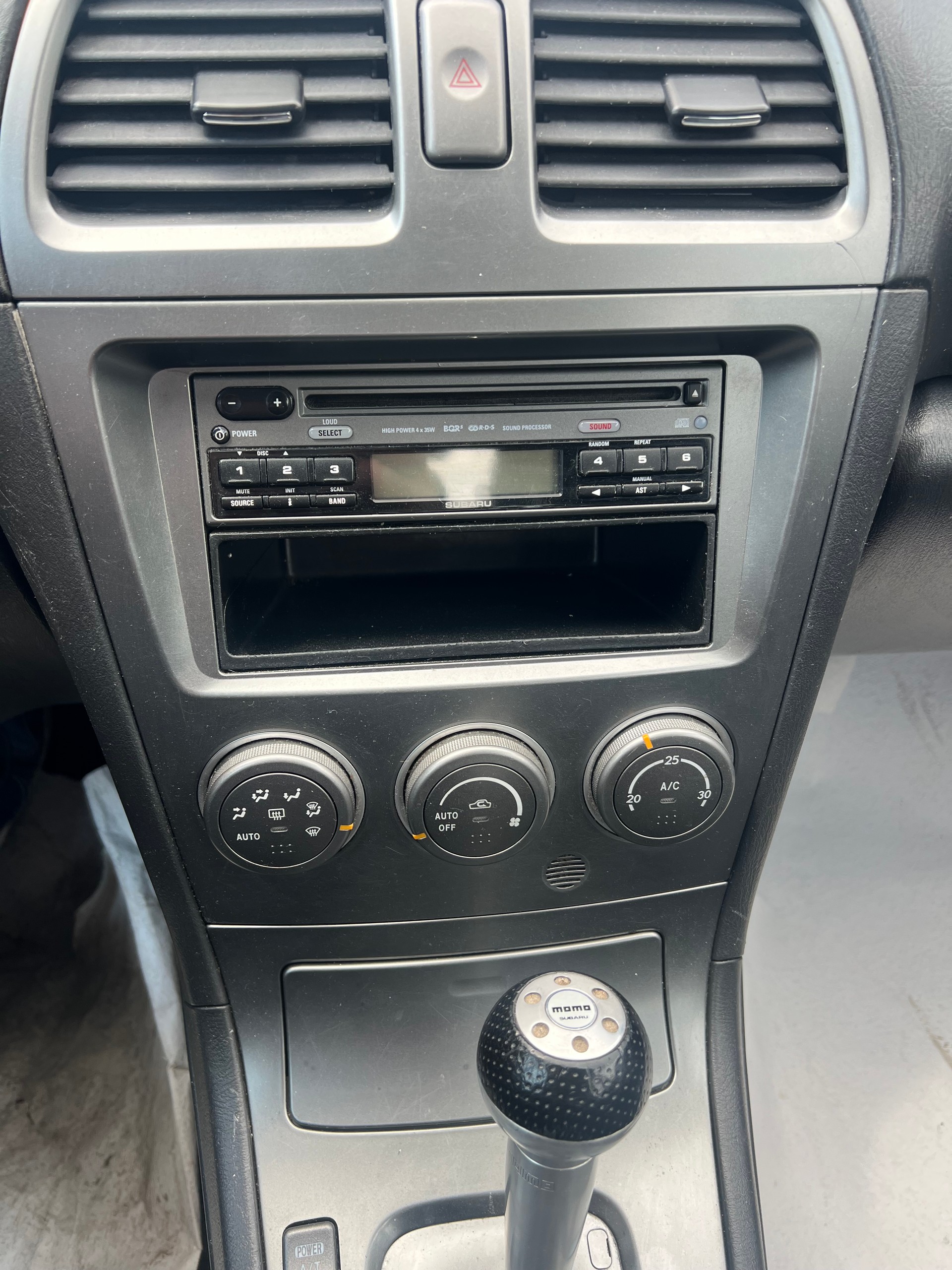 SUBARU Impreza 1.6-image-12