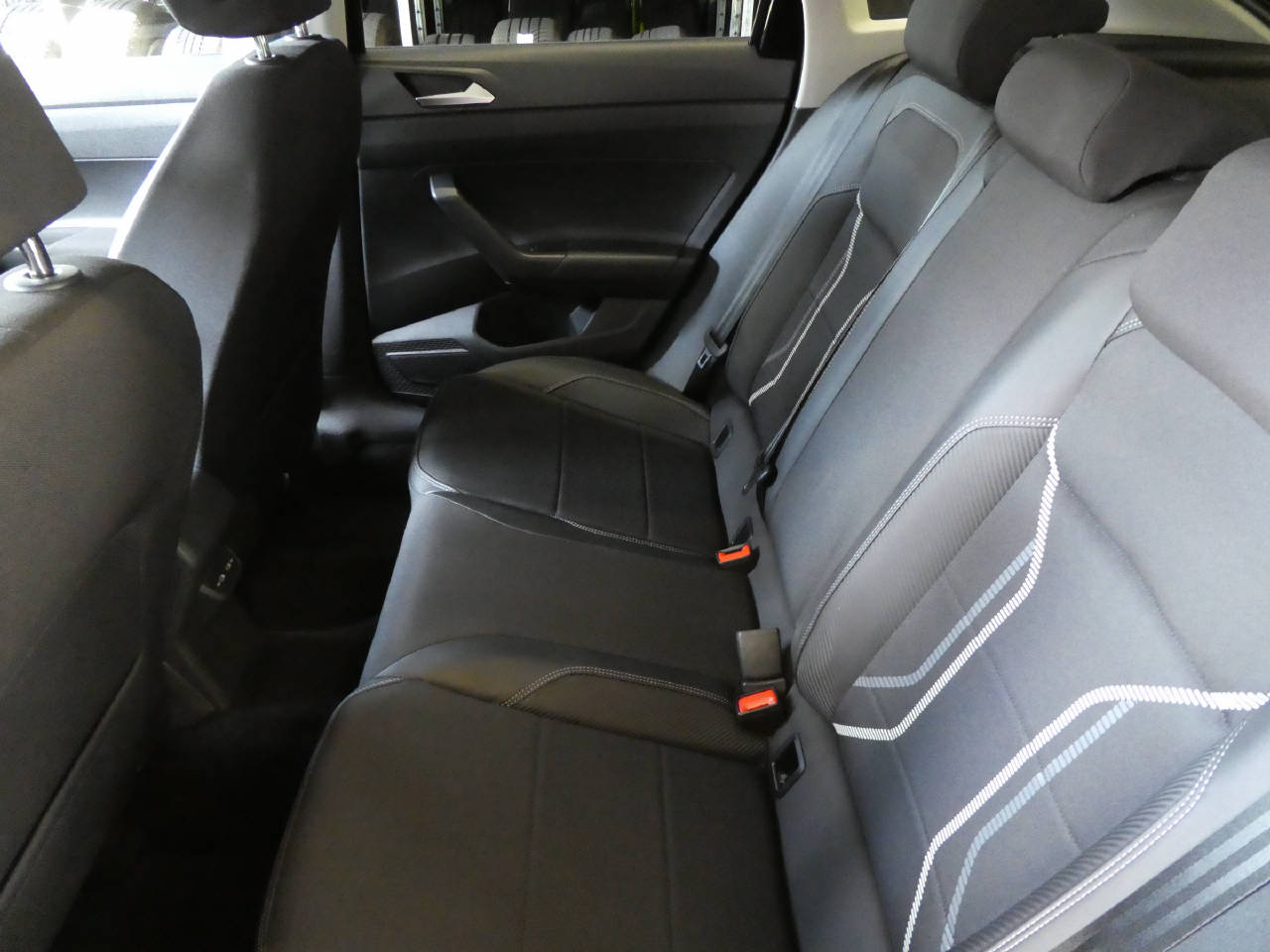 VW Taigo 1.0 TSI Style DSG-image-10