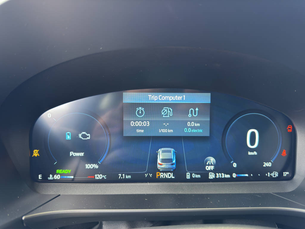 FORD Kuga 2.5 PHEV ST-Line X FWD-image-9