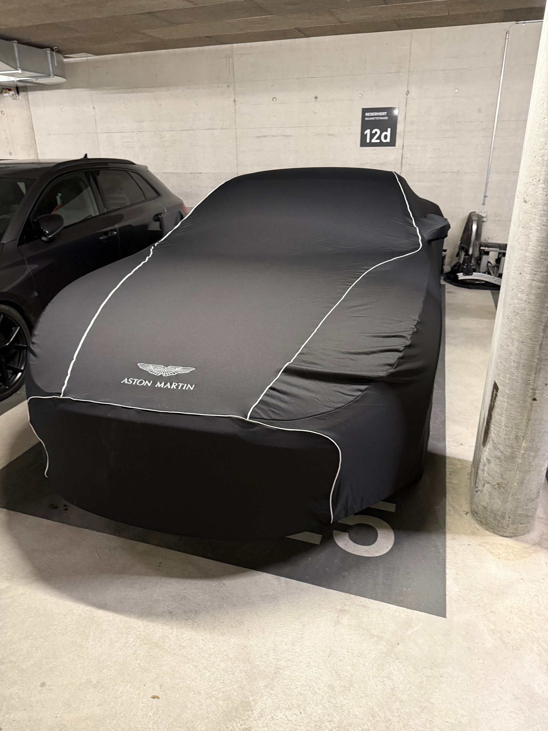 ASTON MARTIN DB11 Coupé 4.0 V8 Bi-Turbo-image-3