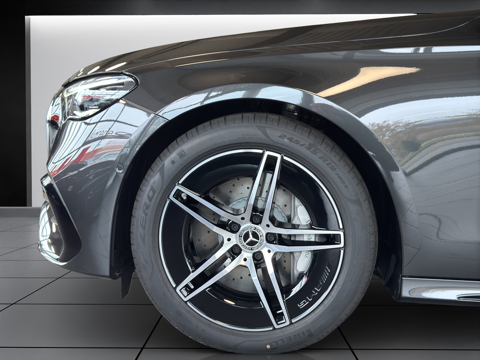 Image MERCEDES-BENZ E-220 E 220 d 4Matic 9G-Tronic