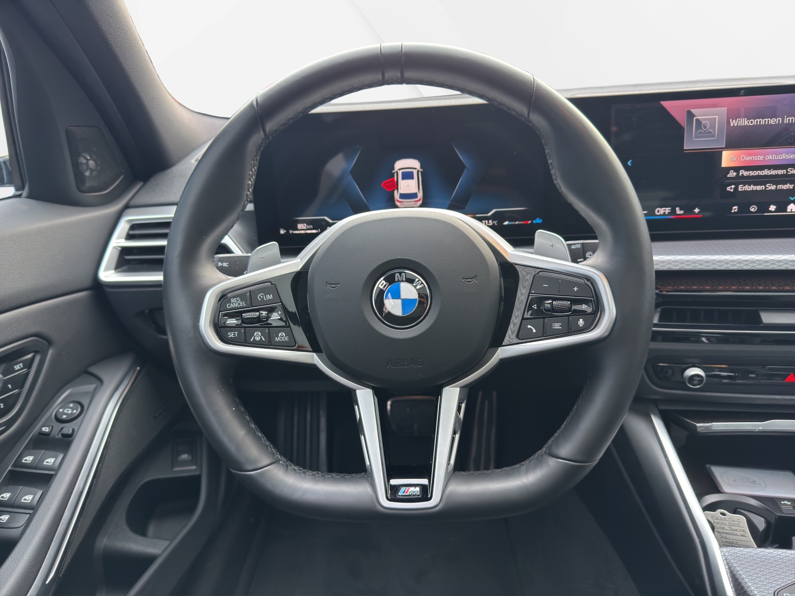 BMW 320d xDr 48V Tour M Sport-image-13