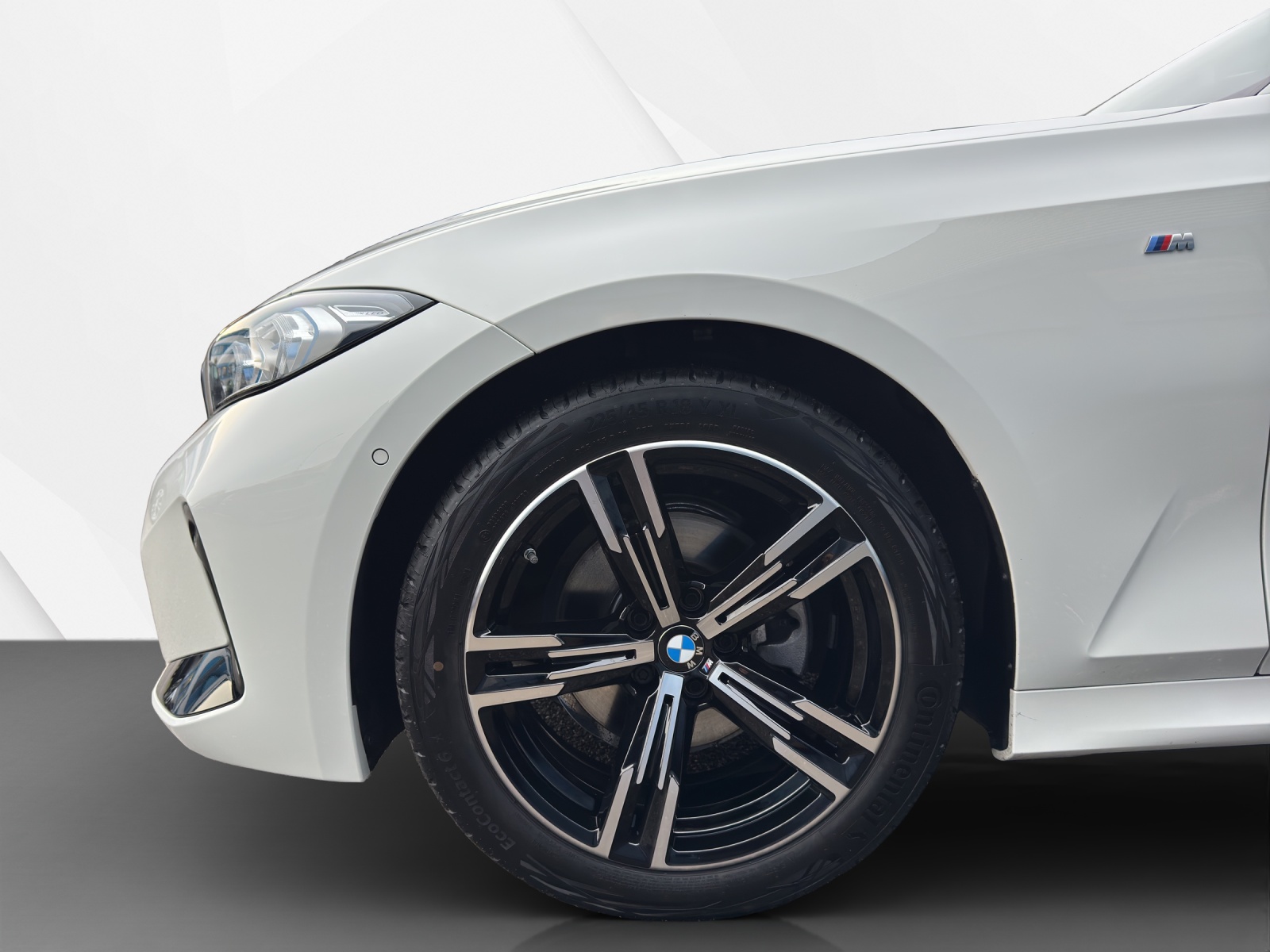 BMW 320d xDr 48V Tour M Sport-image-10
