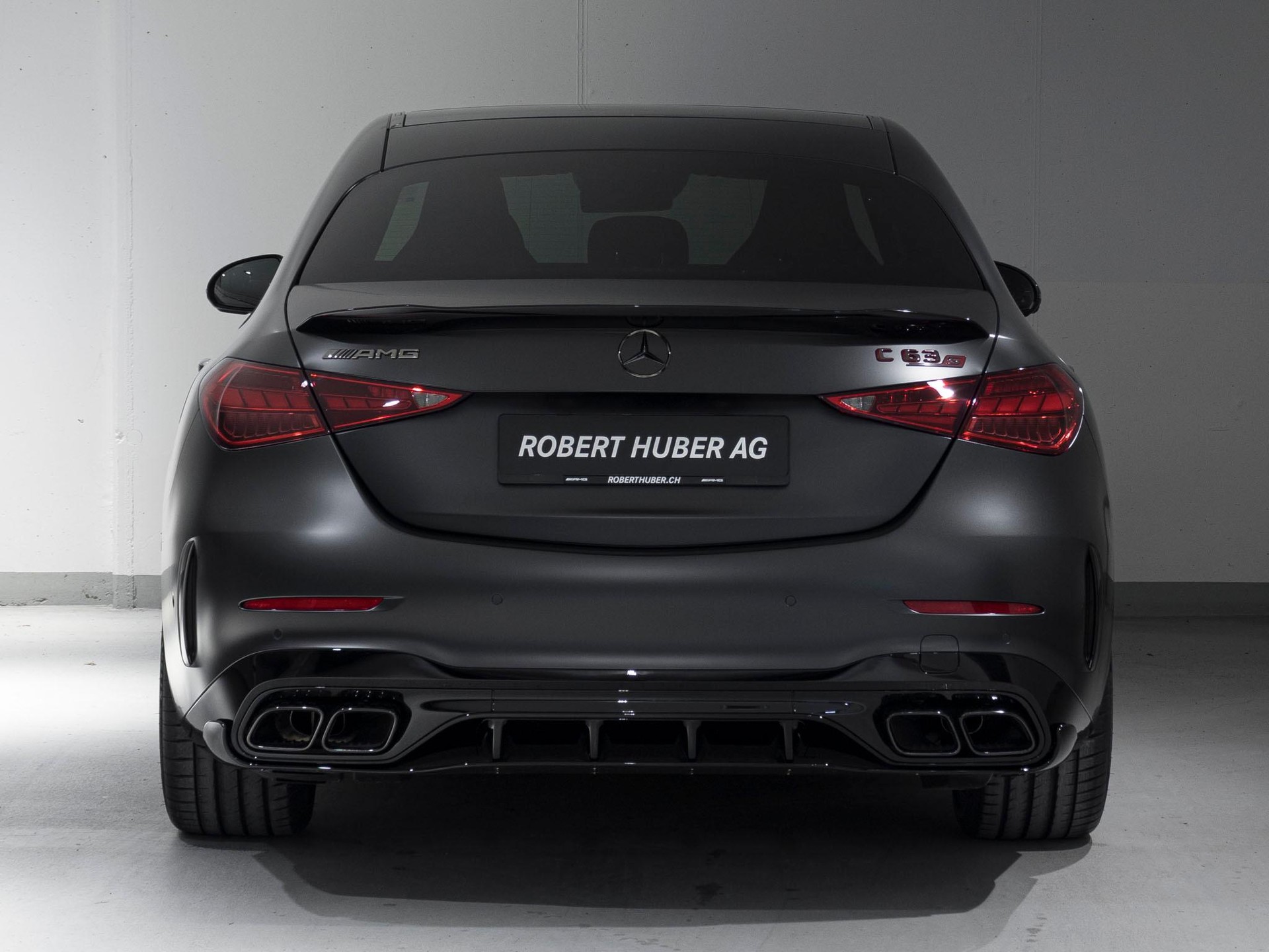 MERCEDES-BENZ C 63 S AMG E PERFORMANCE "Executive Edition"-image-6