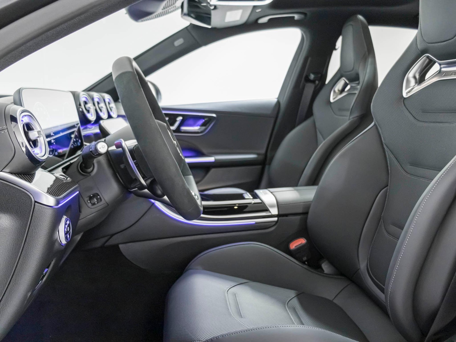 MERCEDES-BENZ C 63 S AMG E PERFORMANCE "Executive Edition"-image-7